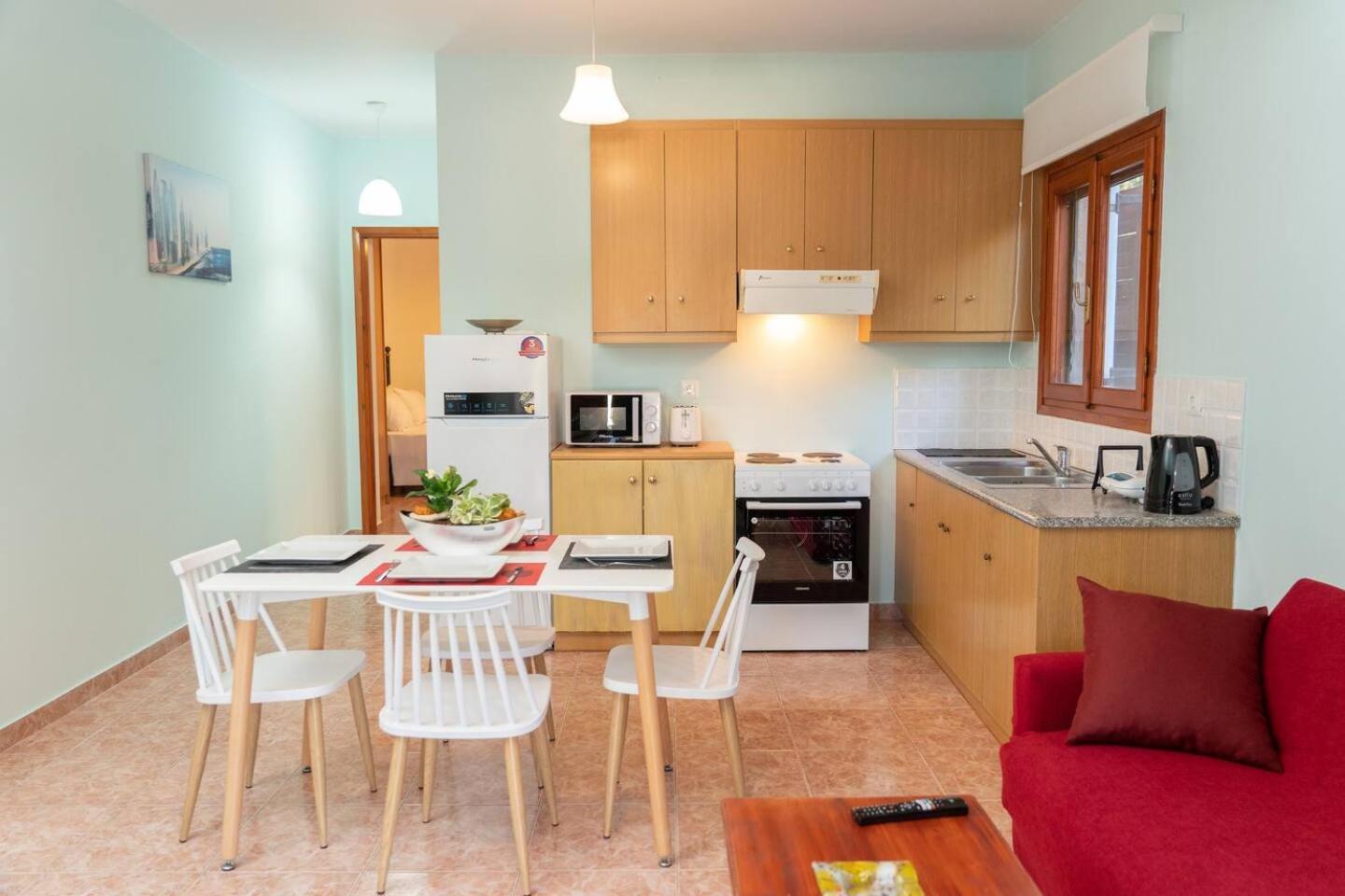 Afroditi Holiday Home - Blue Apartment view 4