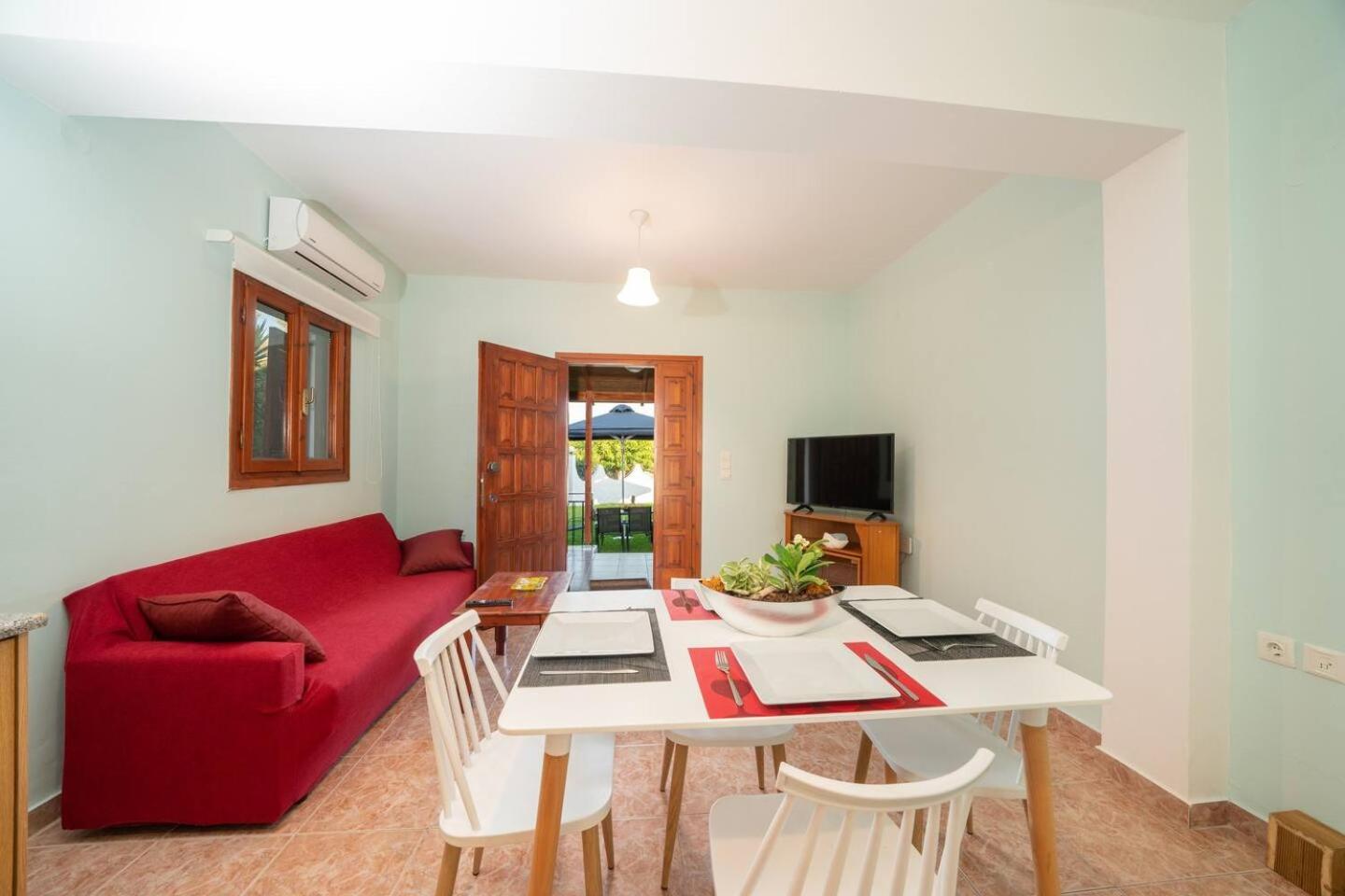Afroditi Holiday Home - Blue Apartment view 2