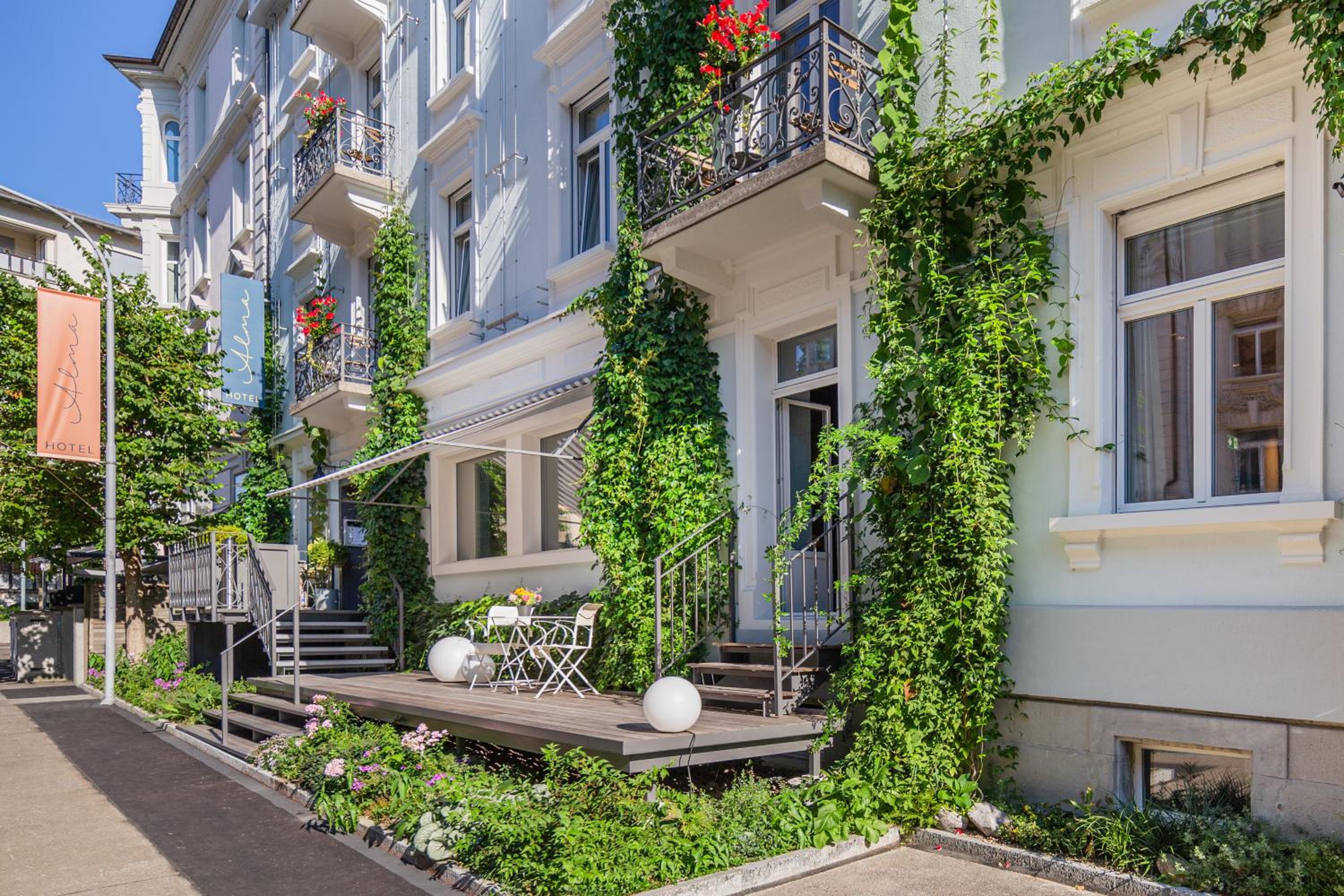 Hotel Alma Hotel - Image 1