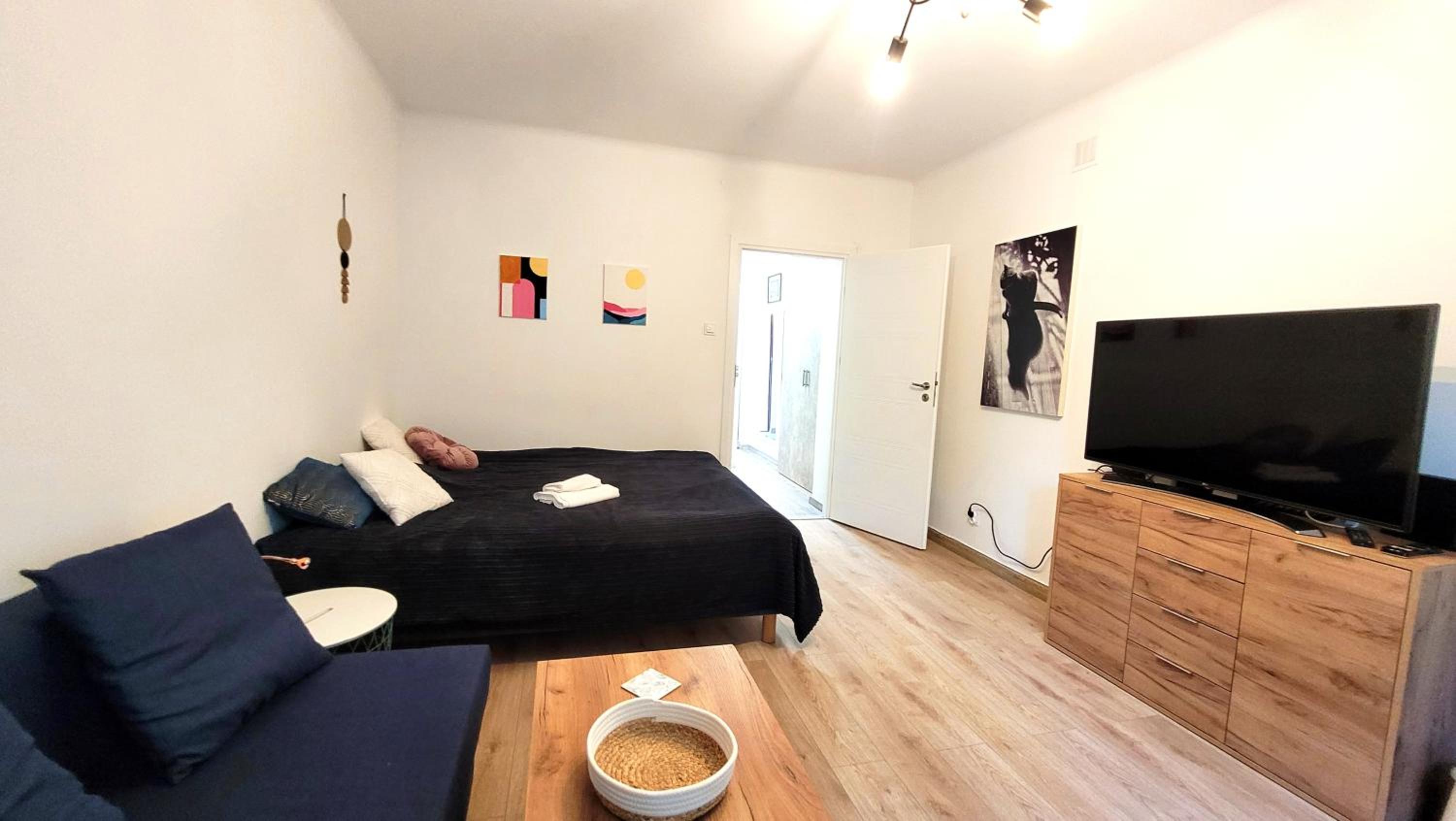 Great Life - apartment next to metro station