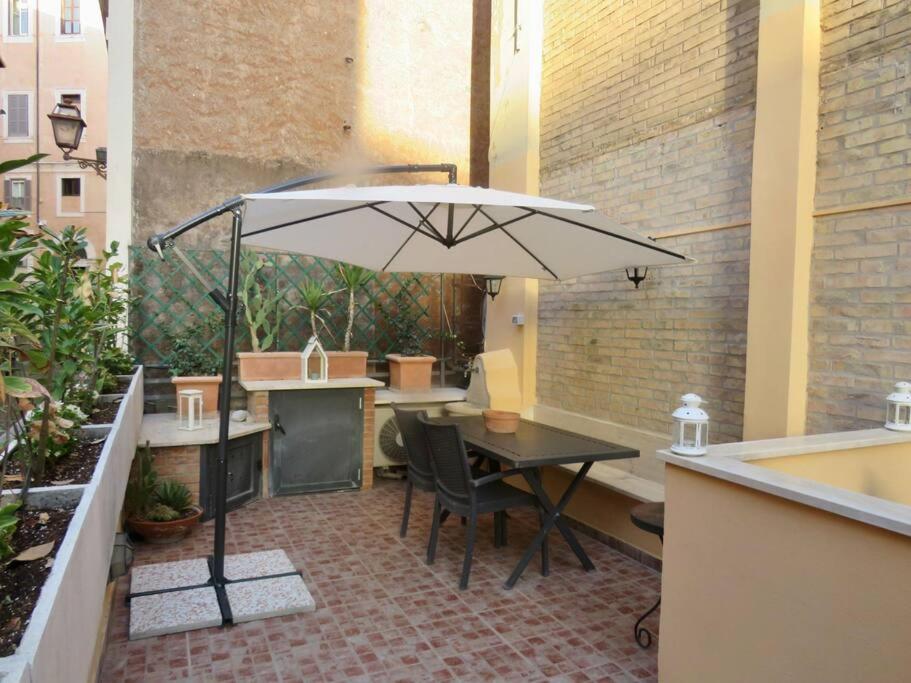 Terrace in Monti44a