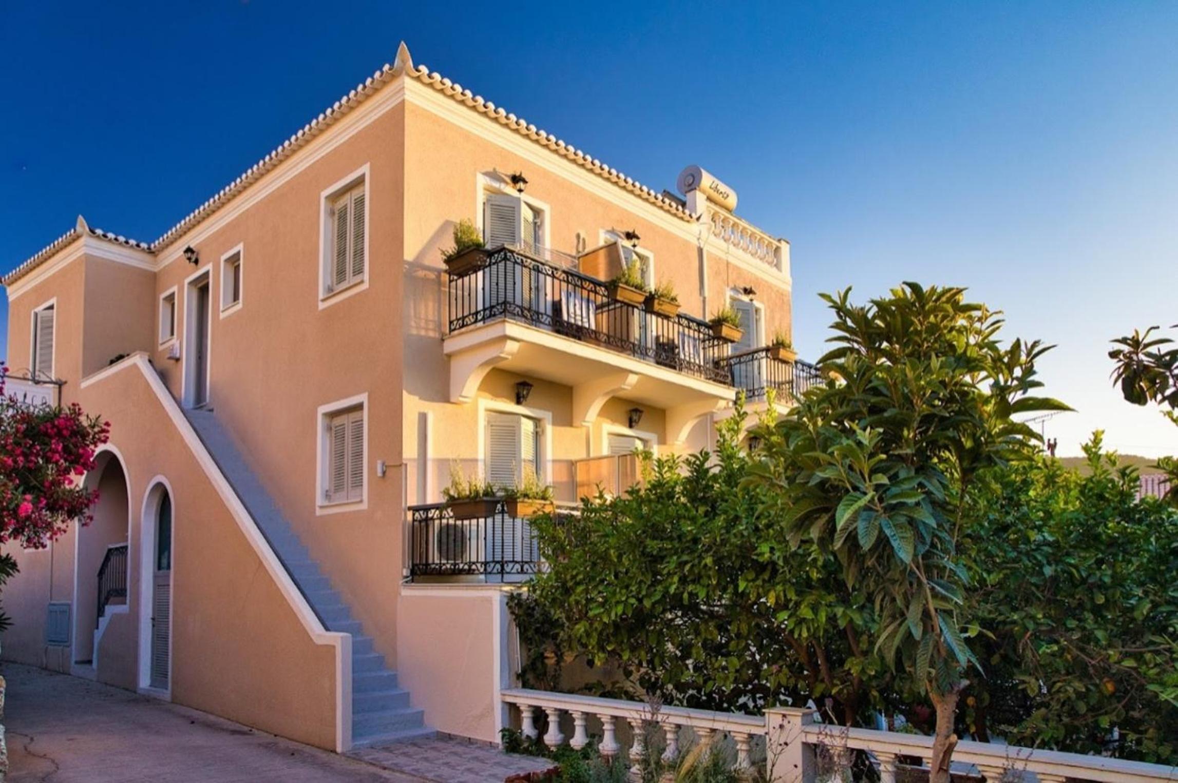 Hotel Argonaftis Spetses - Image 1