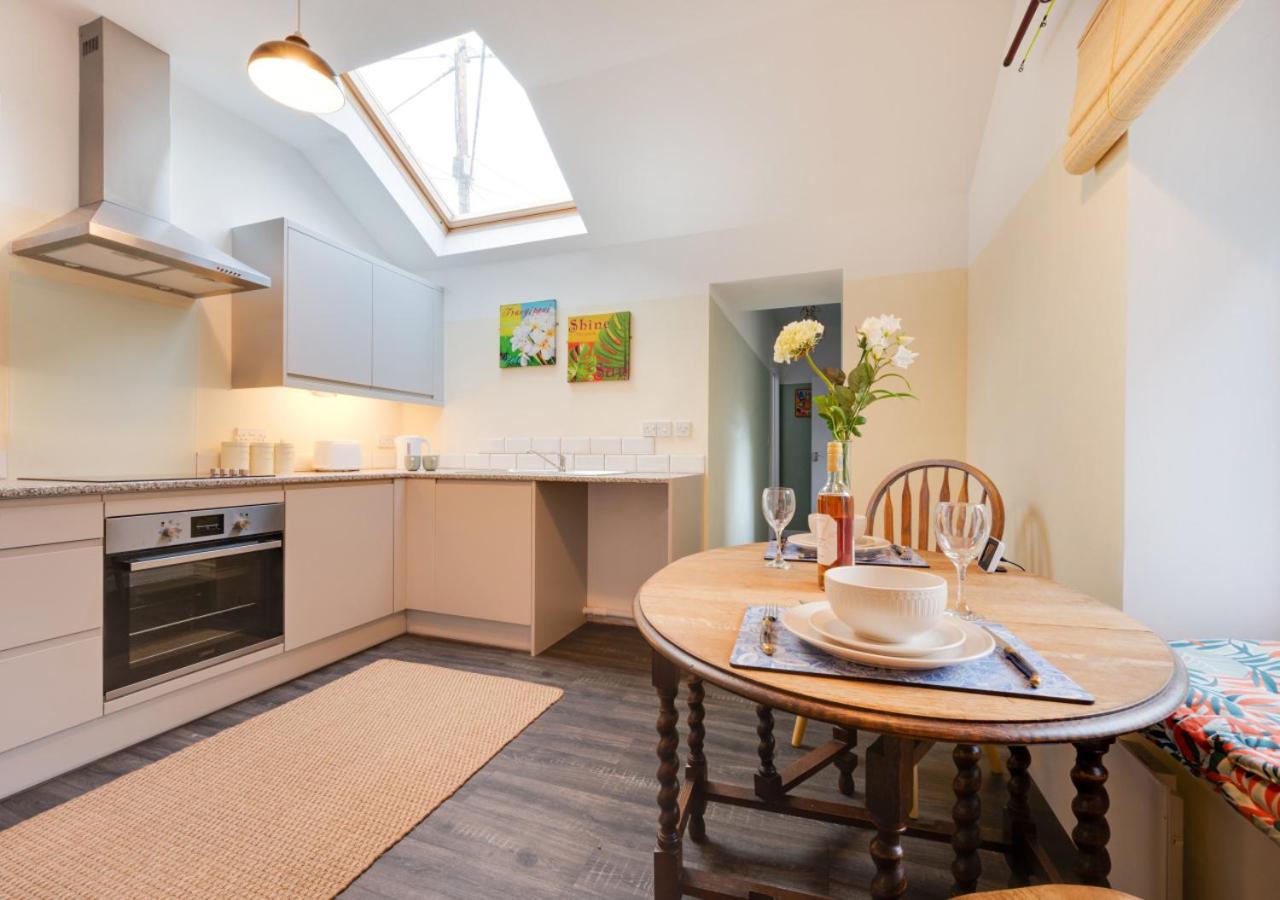 2 Bed in Barmouth oc-wag721