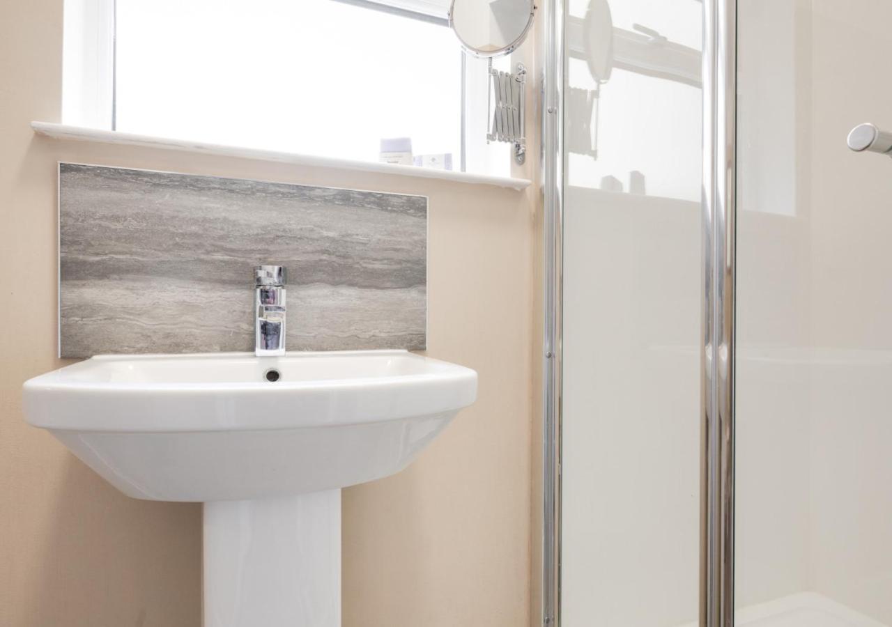 2 Bed in Barmouth oc-wag721