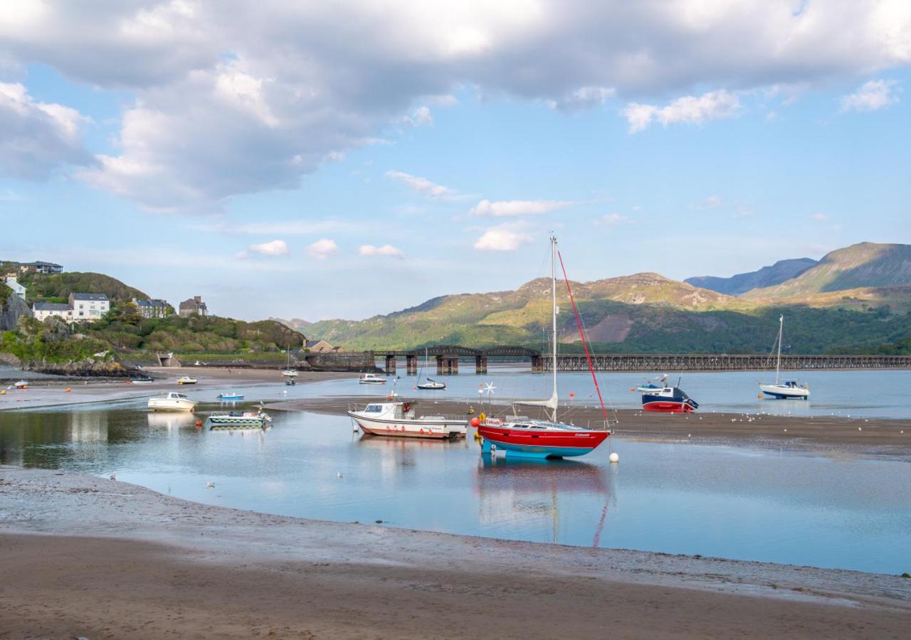 2 Bed in Barmouth oc-wag721