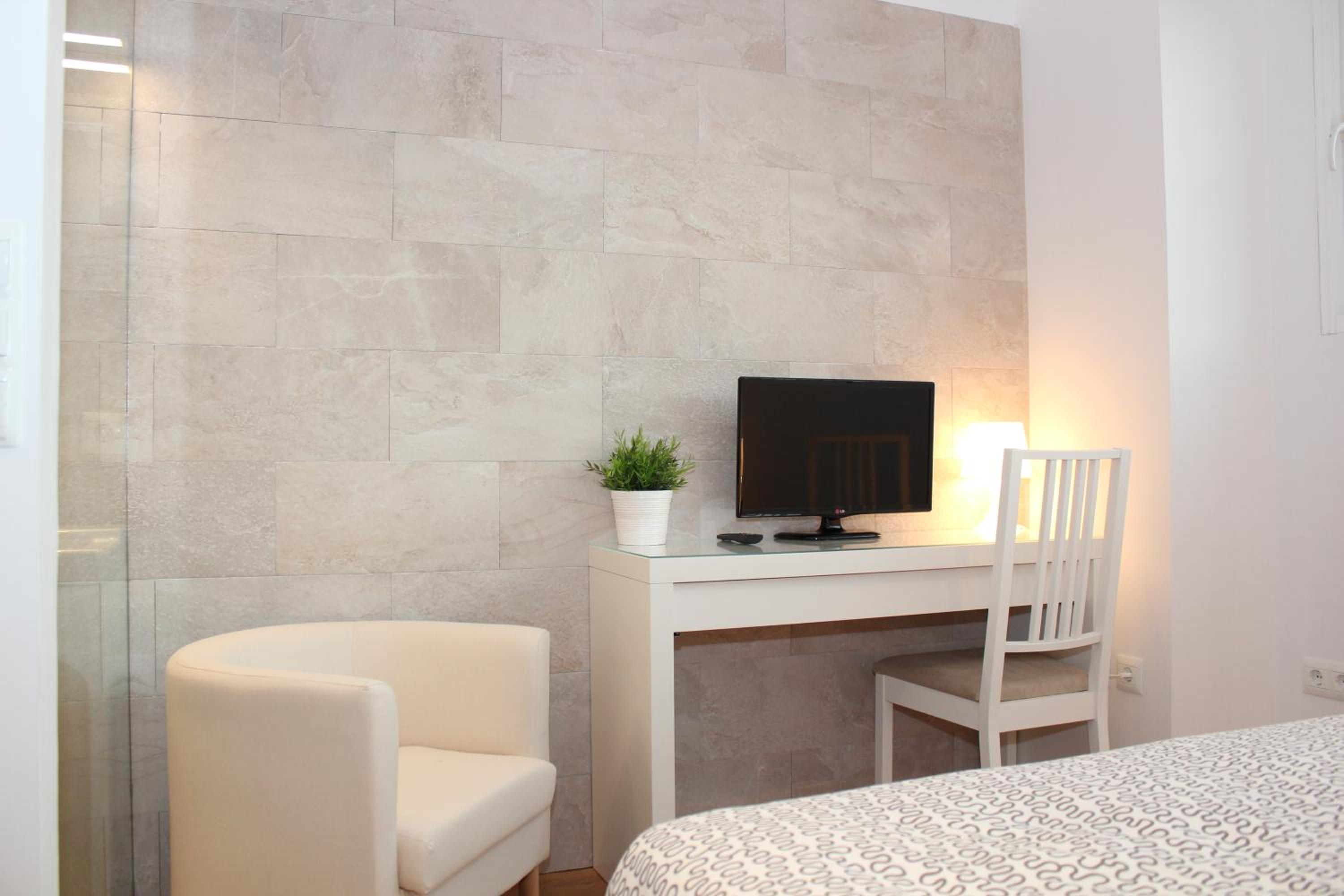 Apartamentos Clavero