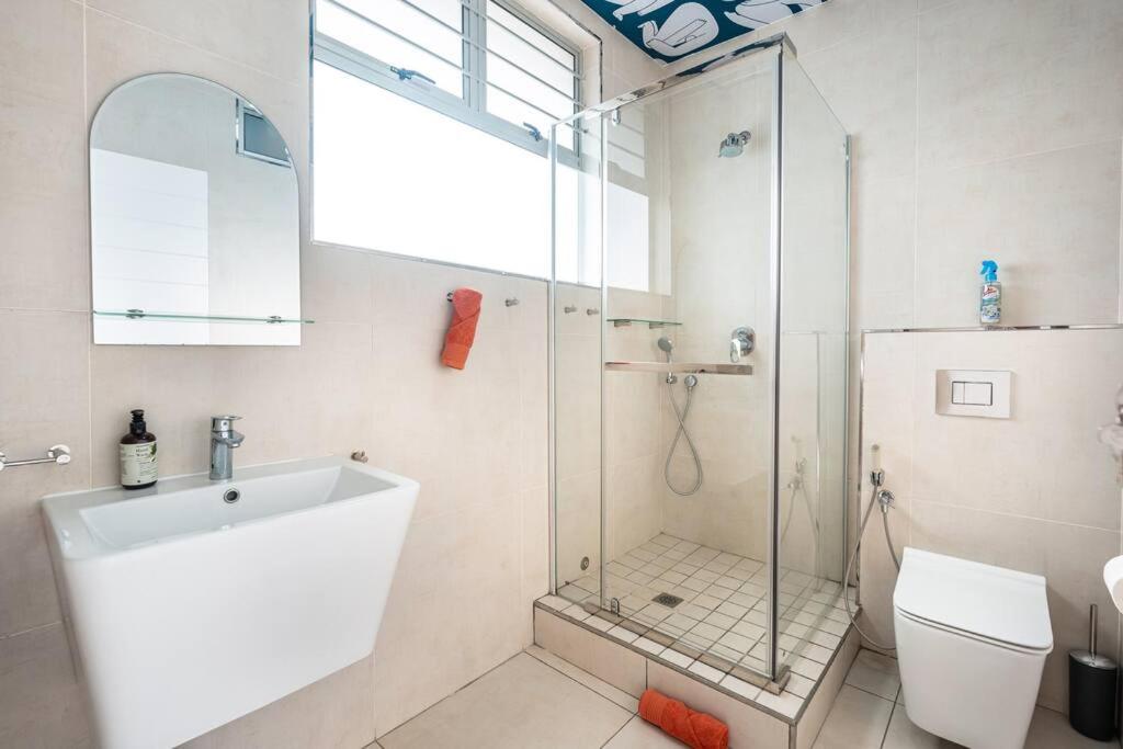 1002 La Ballito-trendy apartment with endless view view 3