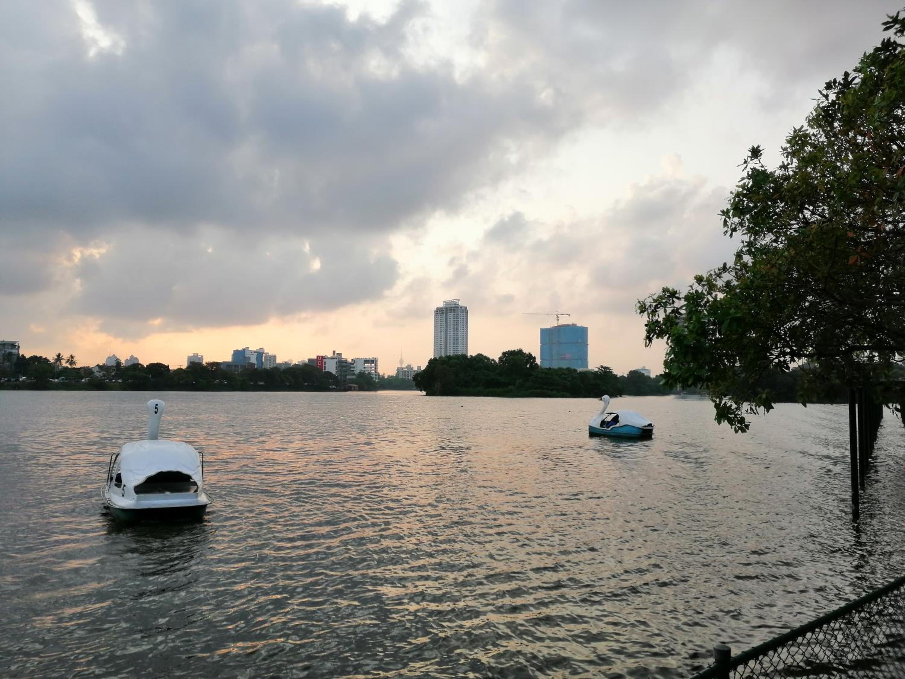Udara's Colombo Rooms view 5