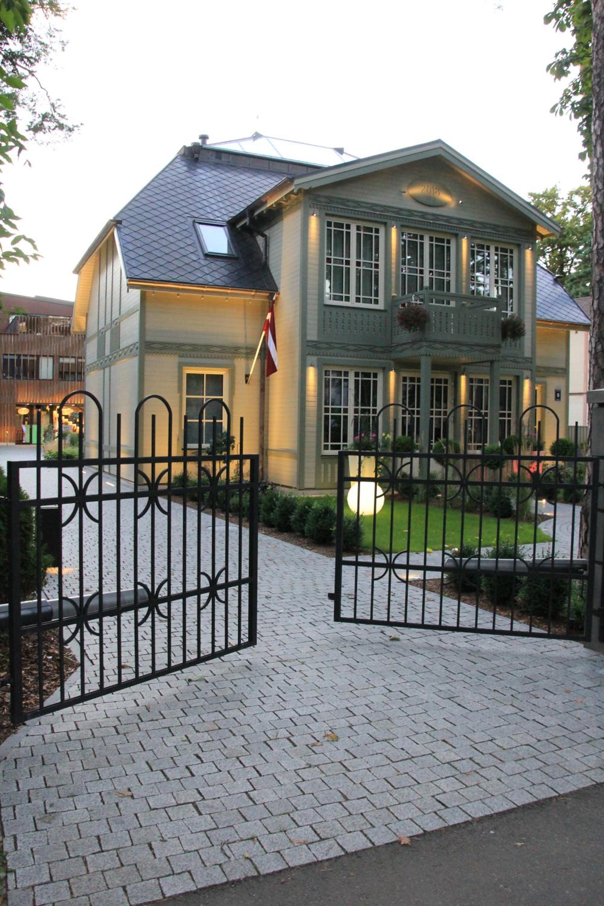 Photo 17