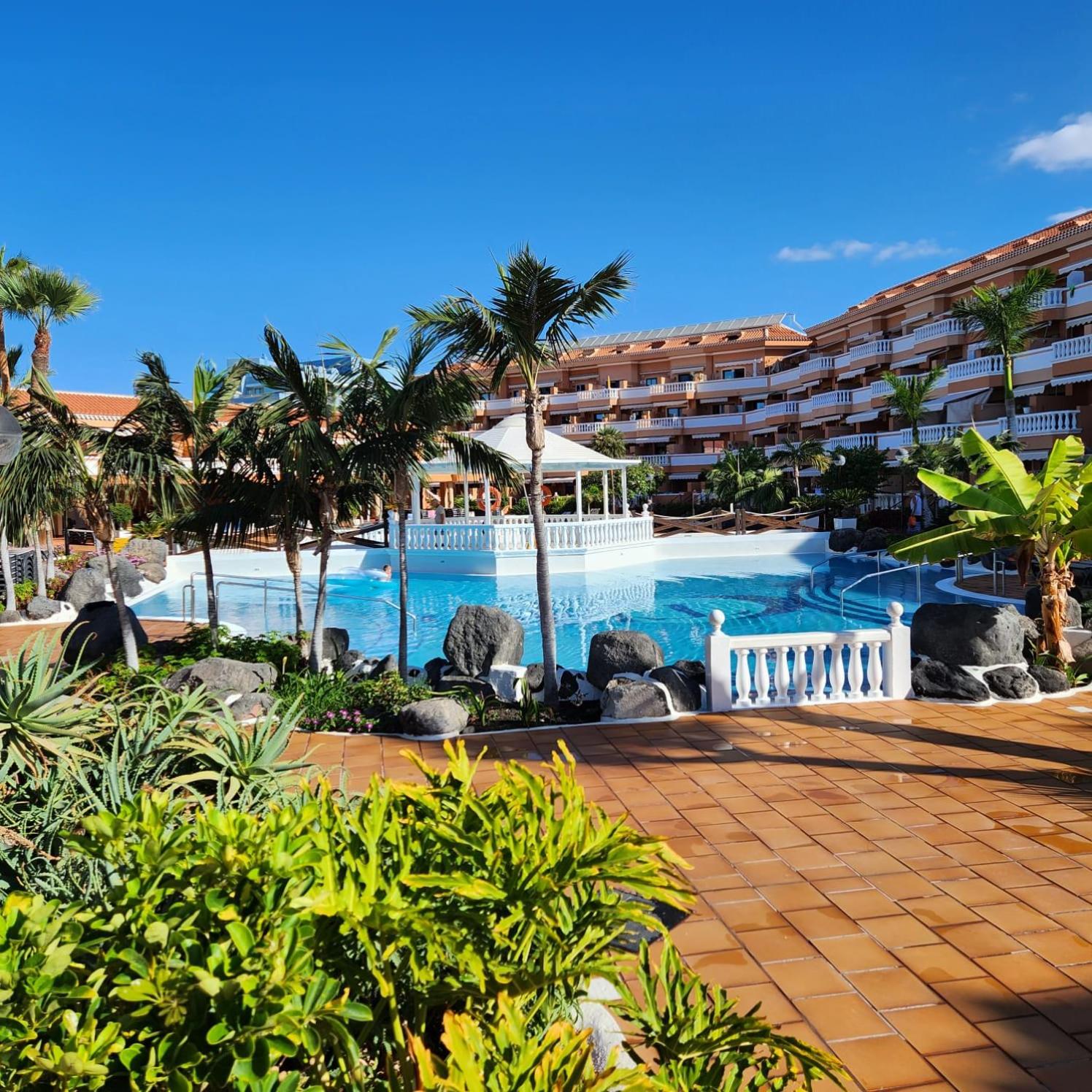TENERIFE HOLIDAYS DELUXE, Royal Garden, Las Americas