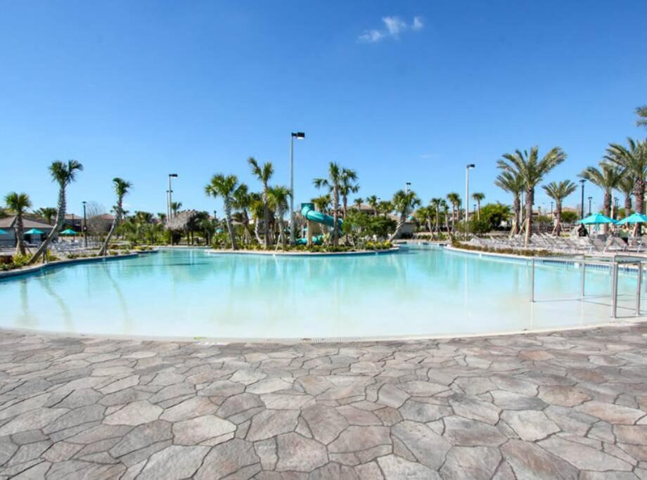 Marvel Luxury Villa, 6bed 5bath with private pool
