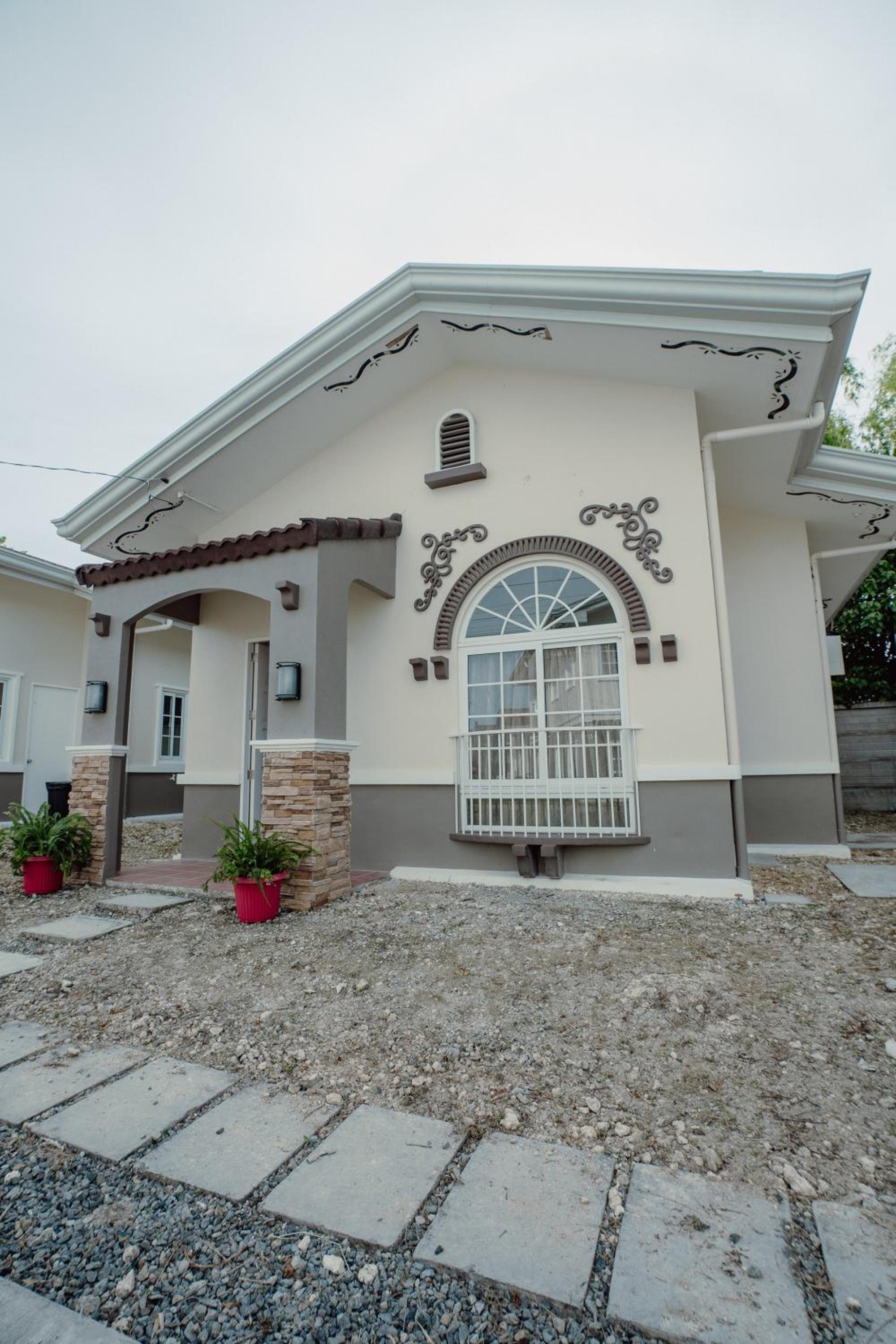 Elegant 3-Bedroom Bungalow in Panglao Island,Bohol view 5