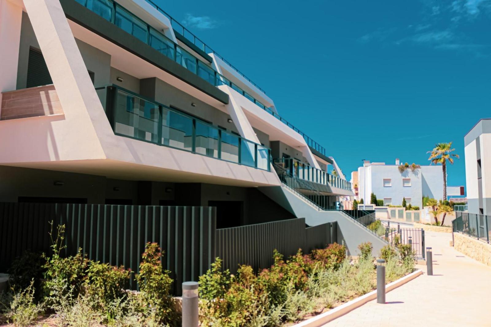 Iconic Sea Views Luxury Apartment