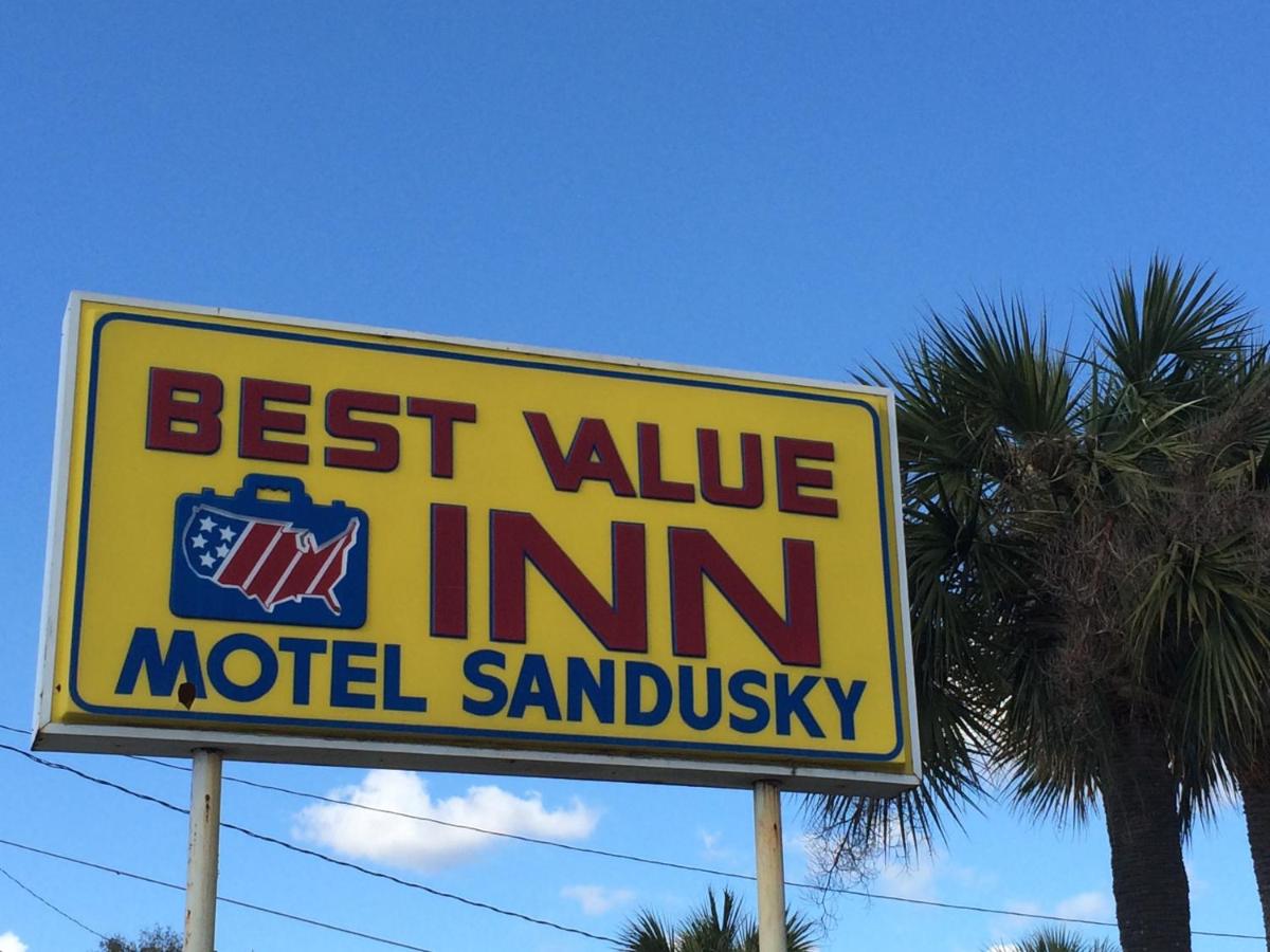 Marianna Vacations - Best Value Inn Motel Sandusky - Property Image 1