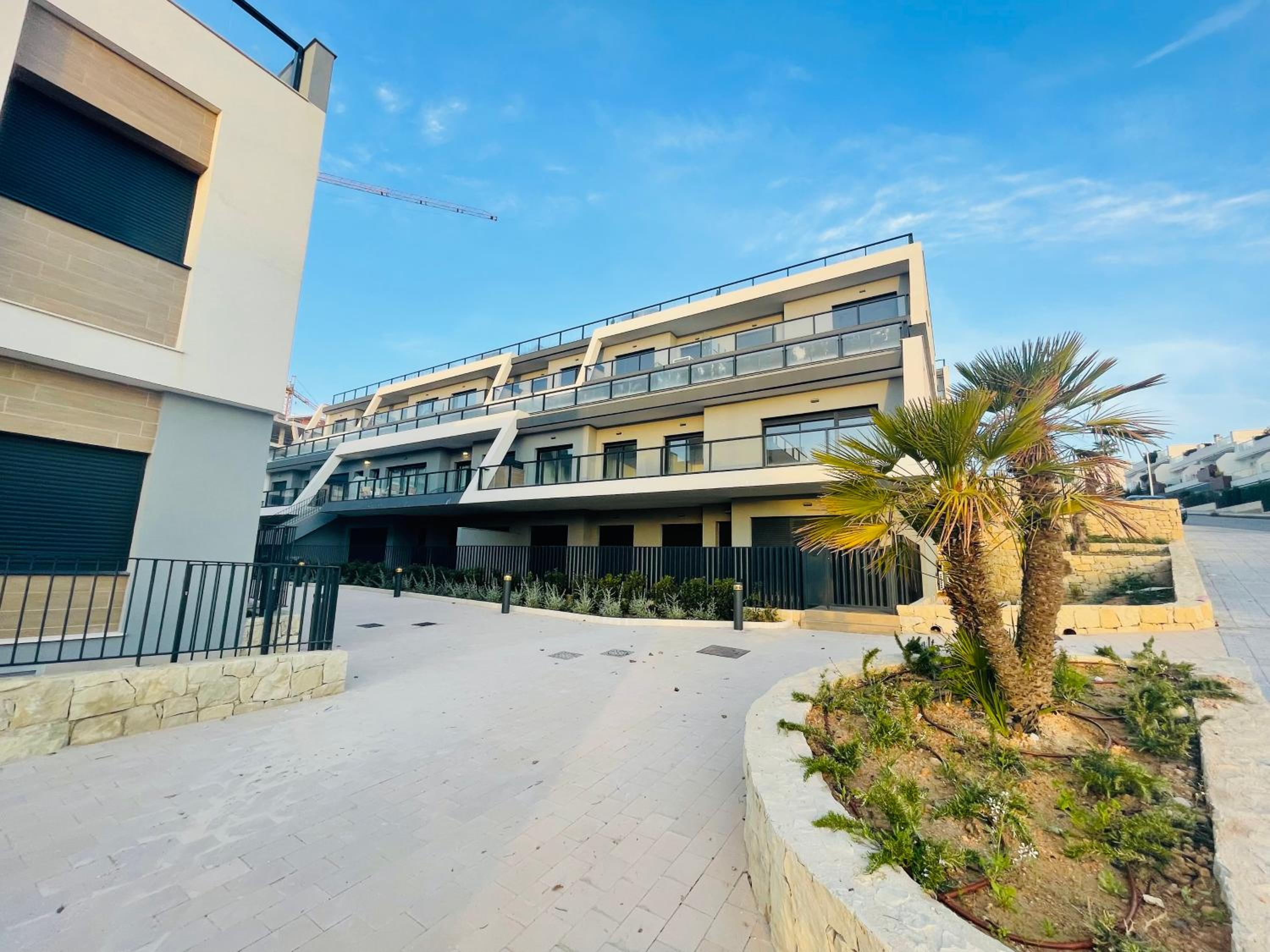 Iconic Sea Views Luxury Apartment