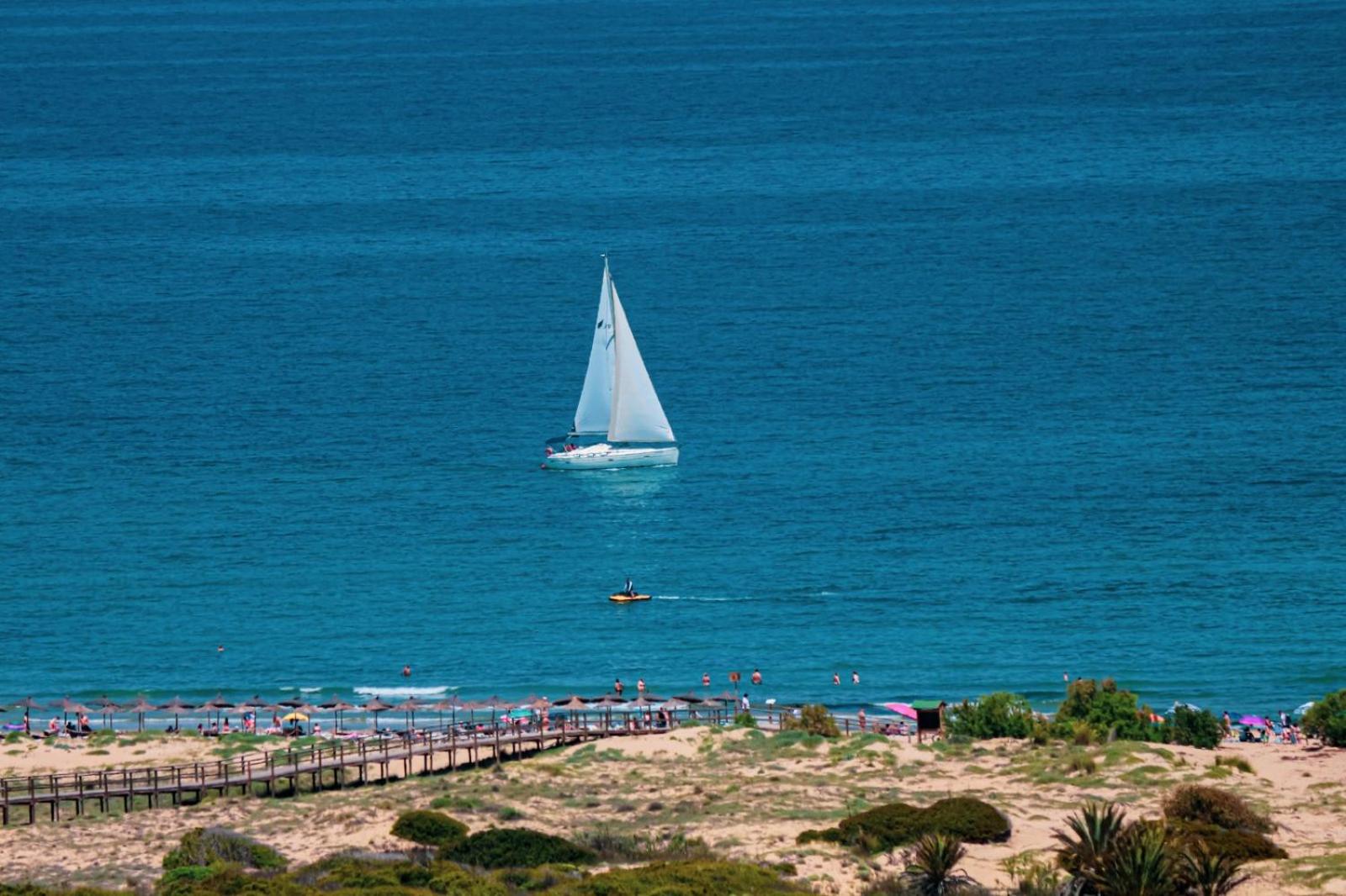 Iconic Sea Views Luxury Apartment