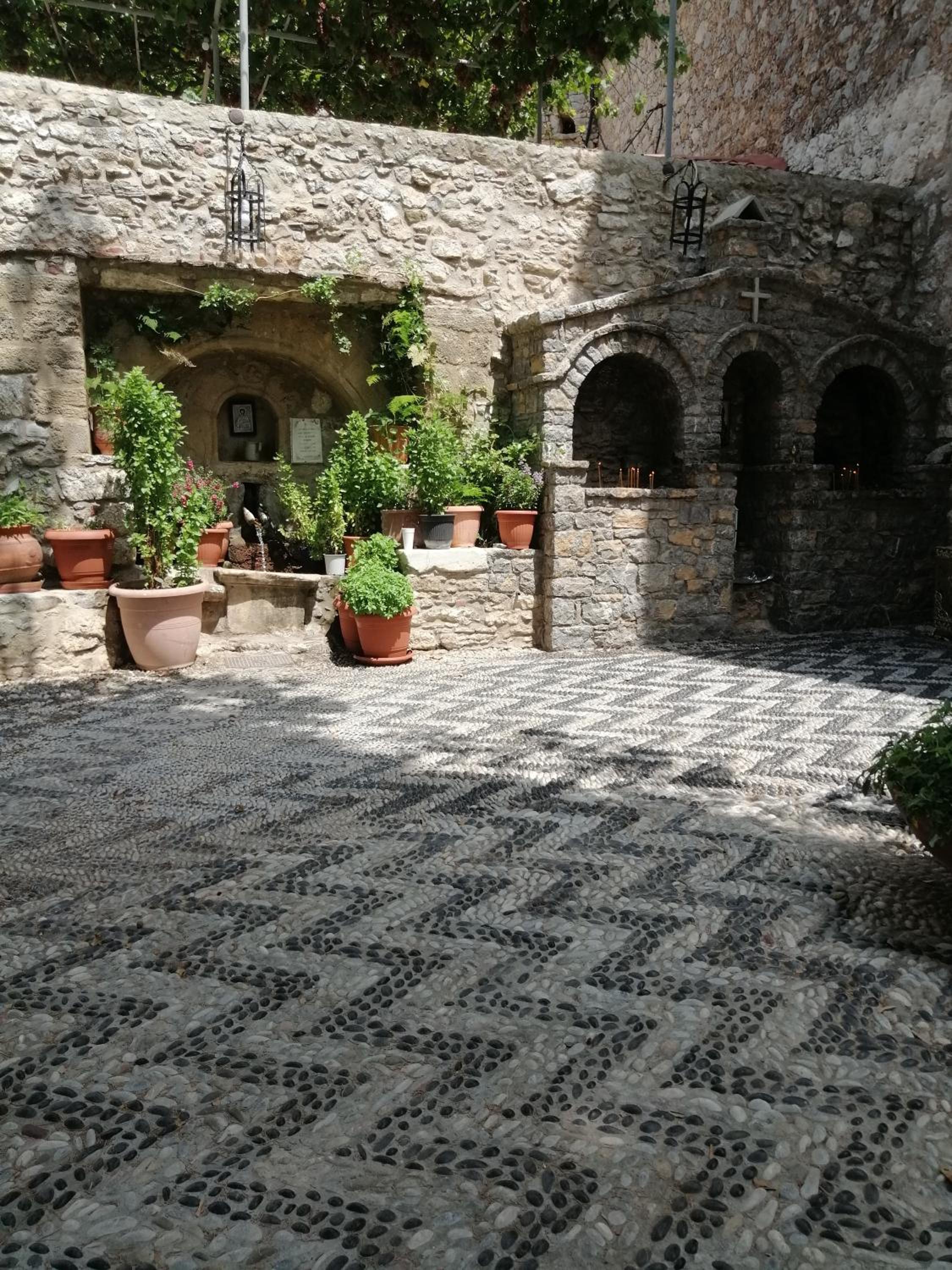 OASIS APARTMENTS