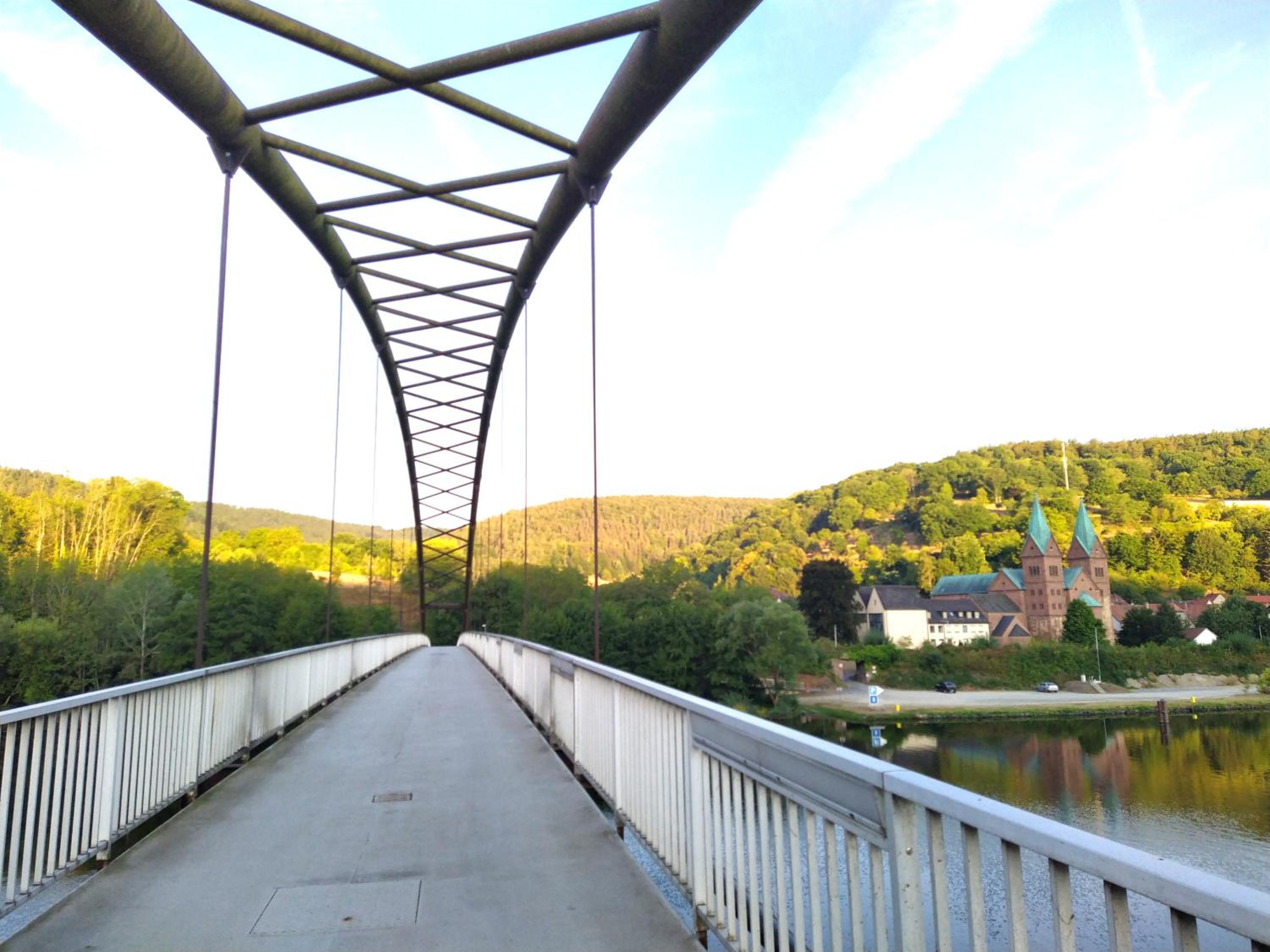 Travel Sleep & Home l Ruhige Übernachtung mit Main-Blick und Garten l Apartment und Gästezimmer