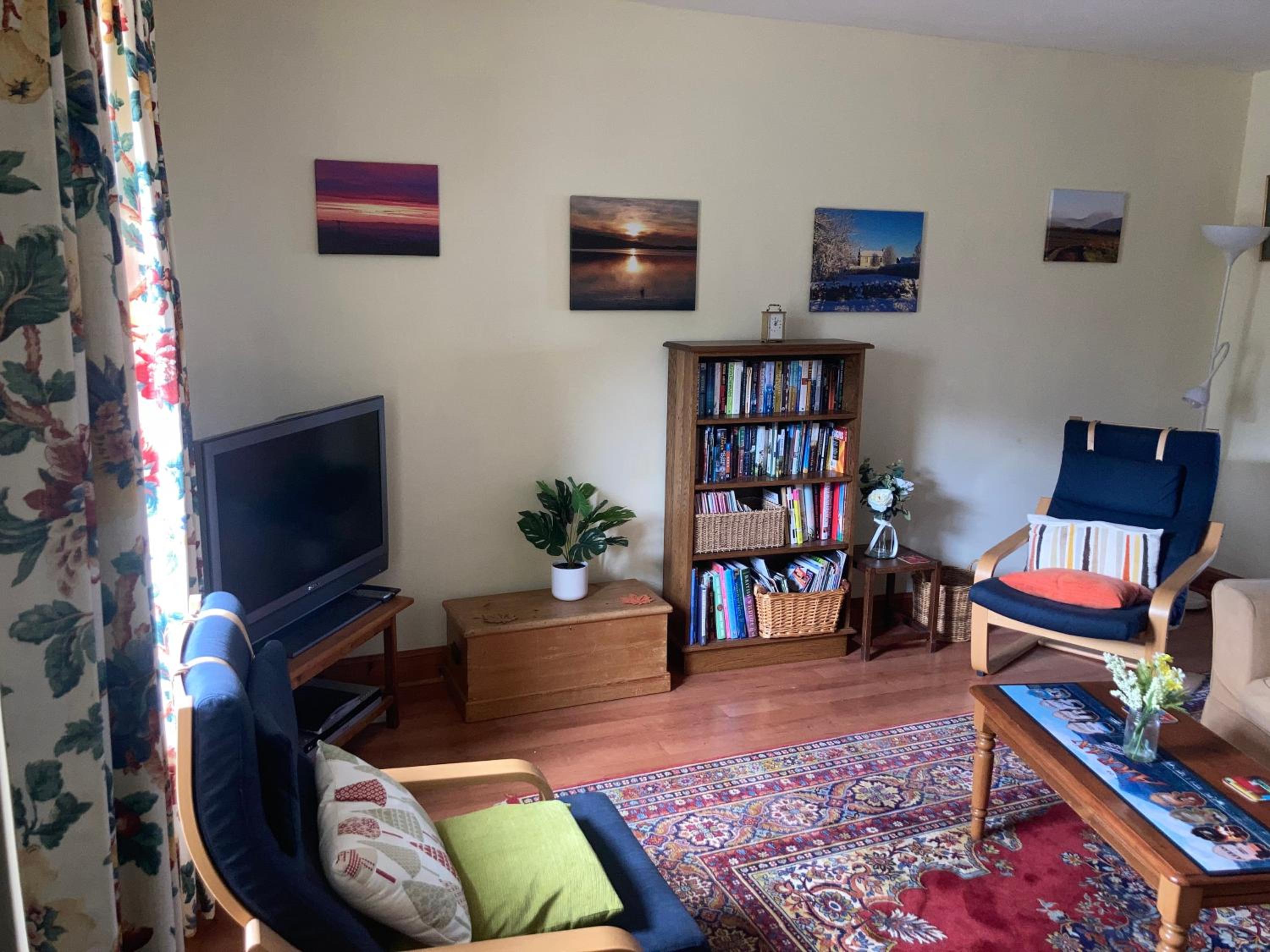 Midkinleith Farm Holiday Cottage view 5