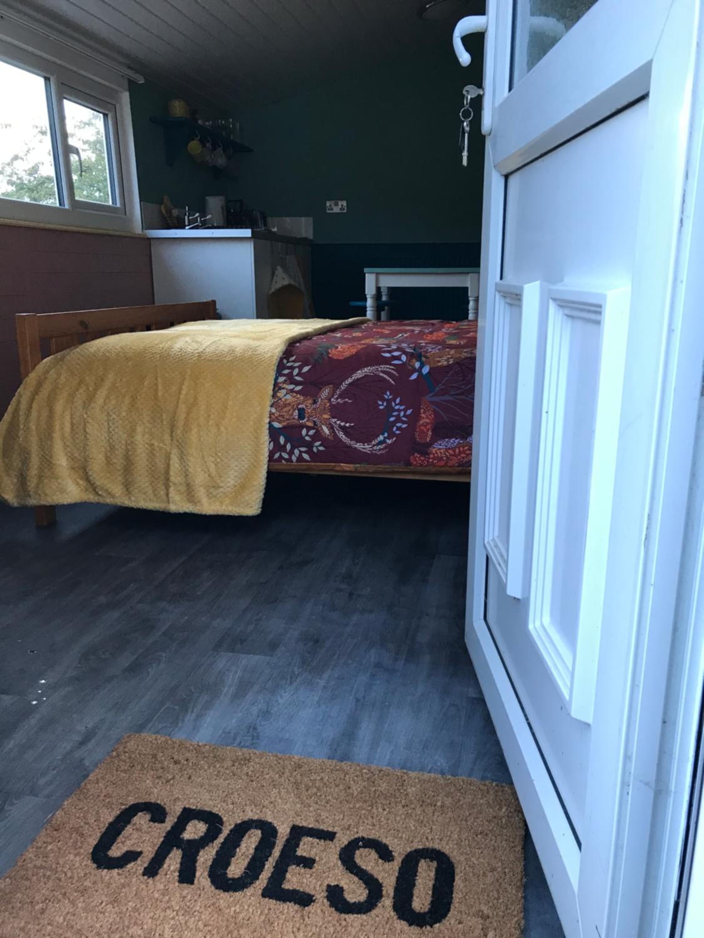 Photo 19
