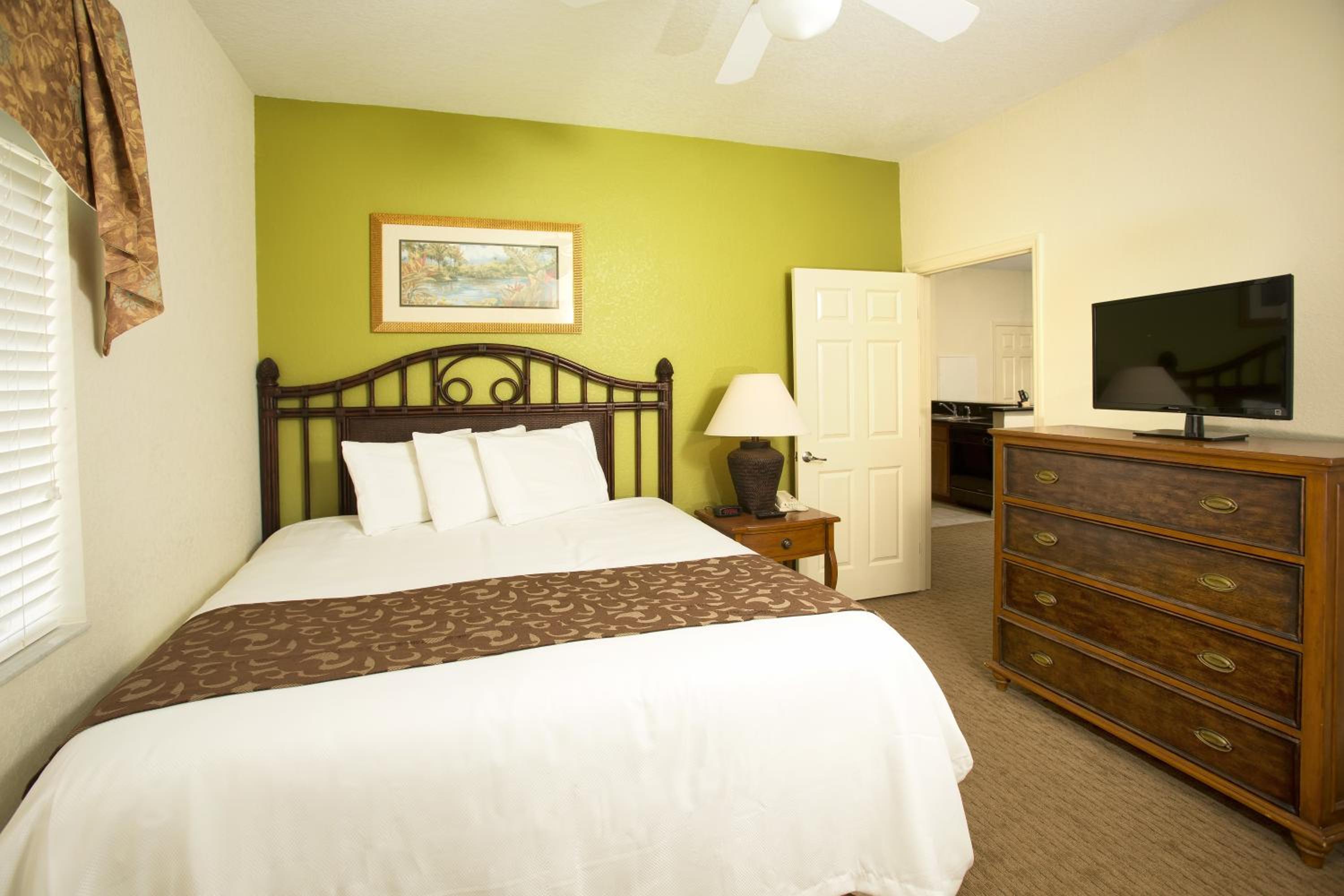 Lake Buena Vista Resort Village and Spa, Near Disney