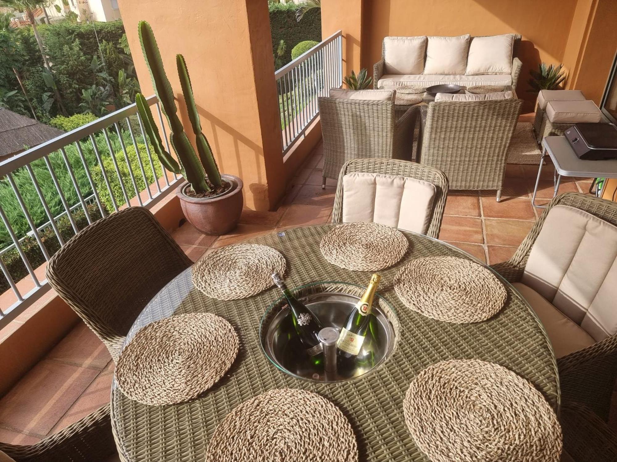 Apartment Benatalaya,heated pool,saunas,GYM