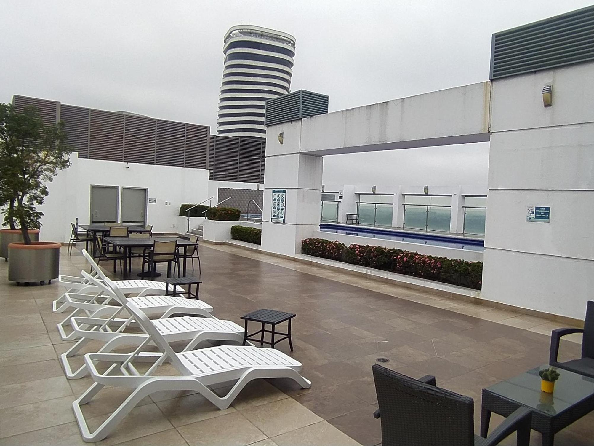 Ecusuites Resort Riverfront Family Dept Santa Ana Gye