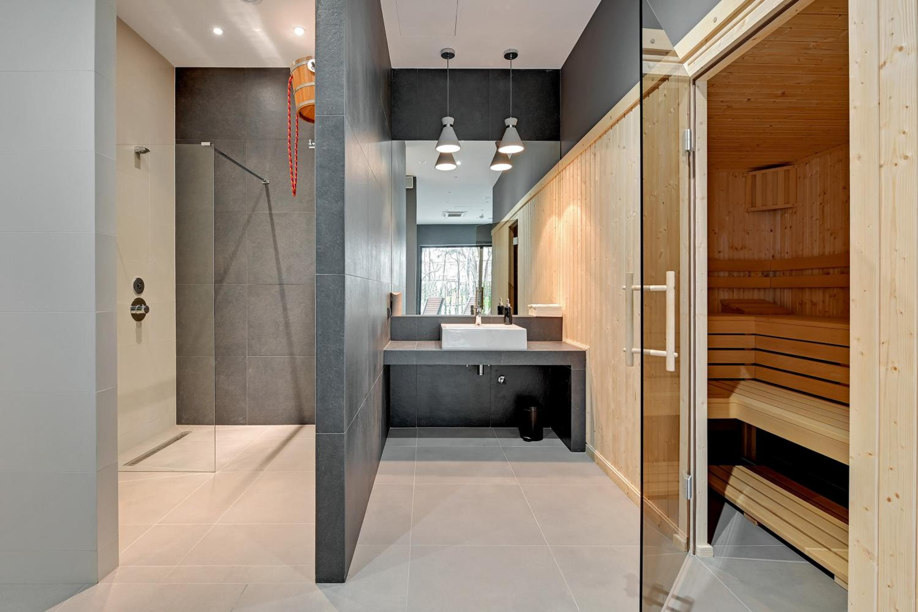 Seaside Apartments Baltica Tower with Gym, Sauna & Parking