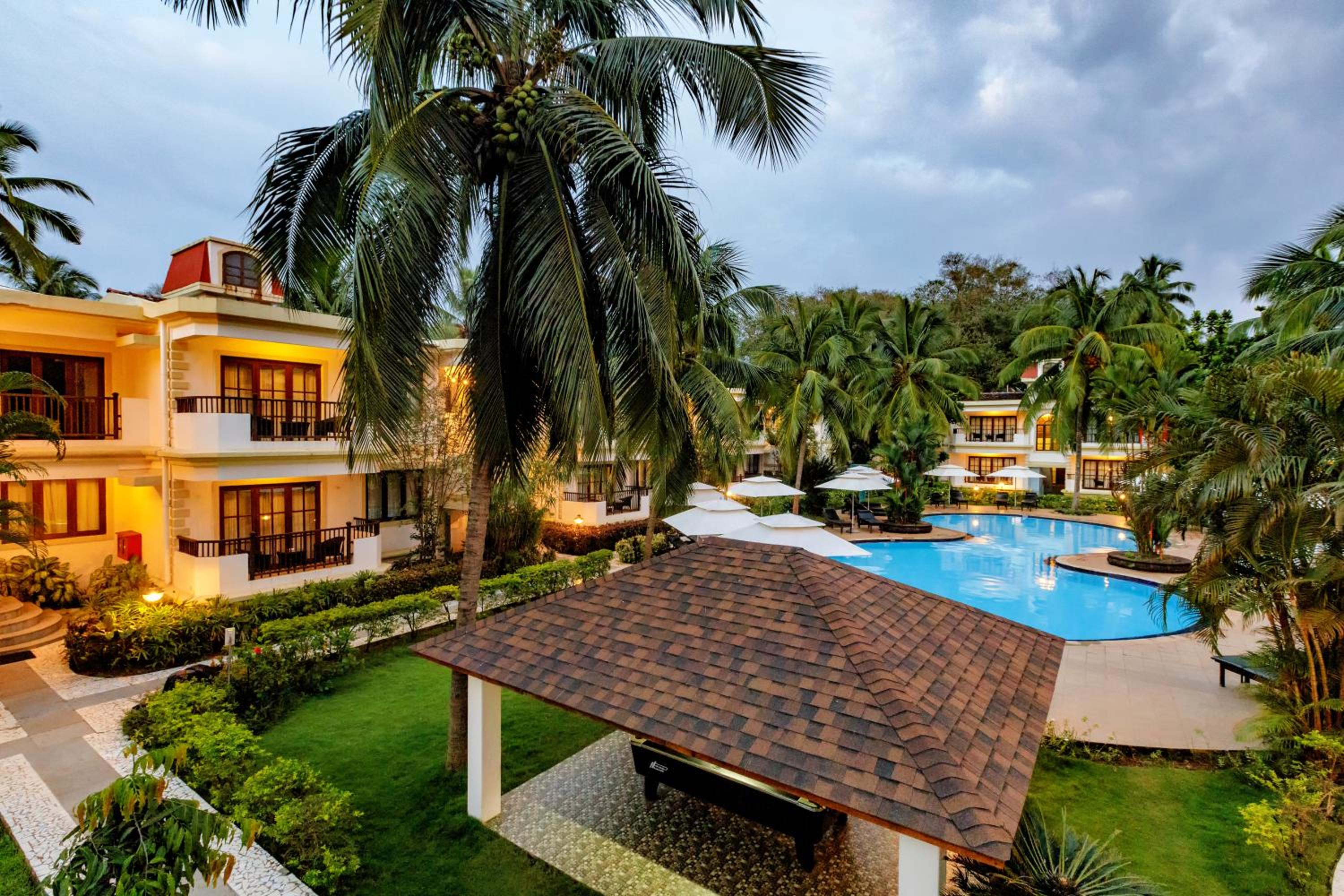 Sonesta Inns Beach Resort - Candolim Beach view 3