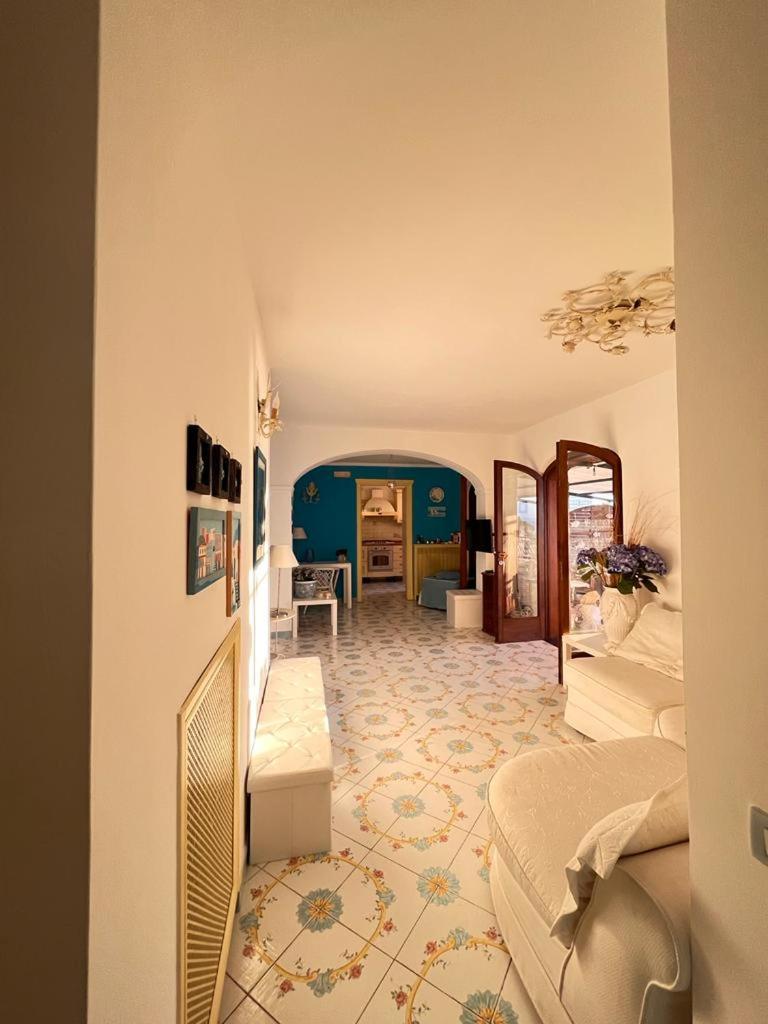 VILLA VENERE view 3