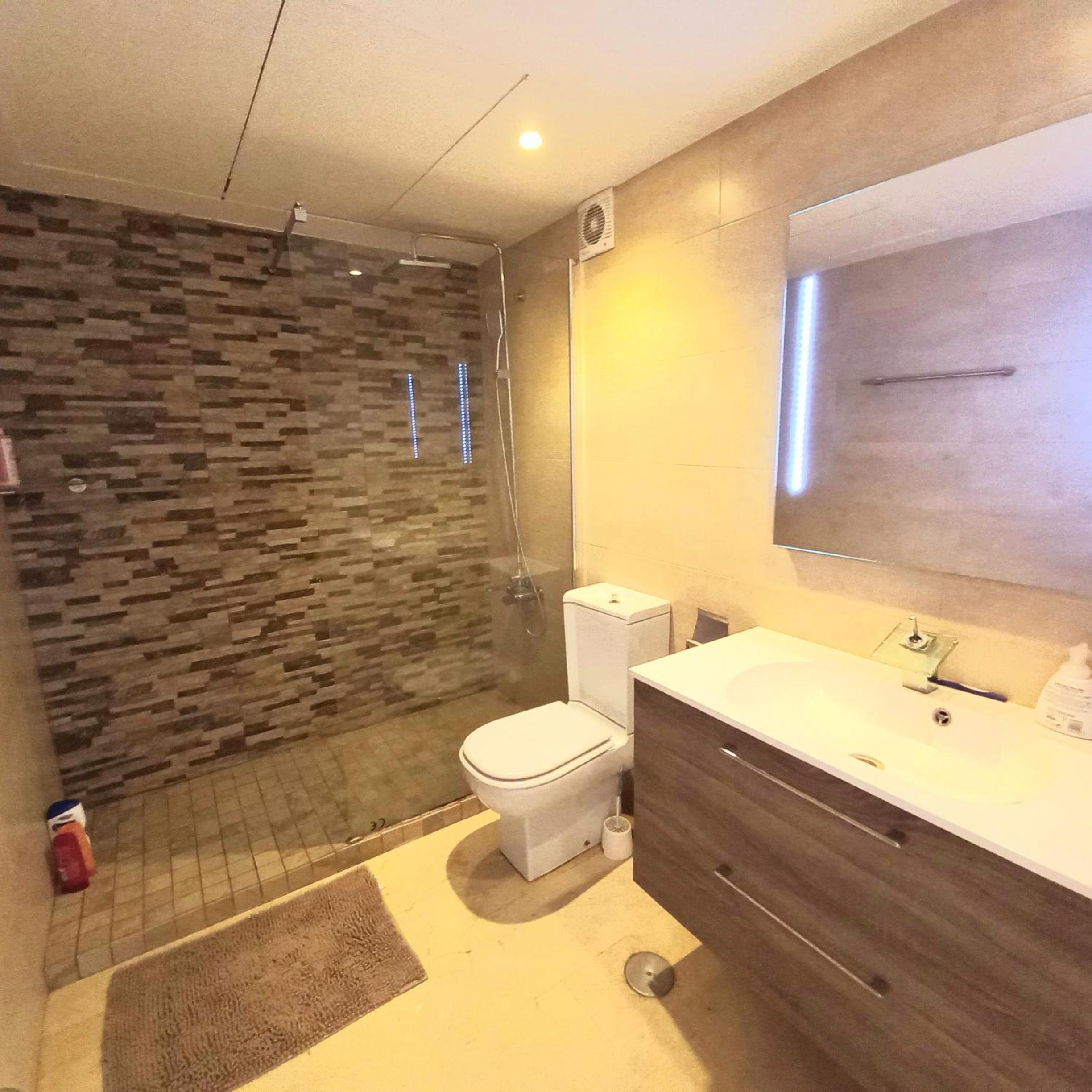 bedroom, with a share bathroom in a Bed and breakfast place