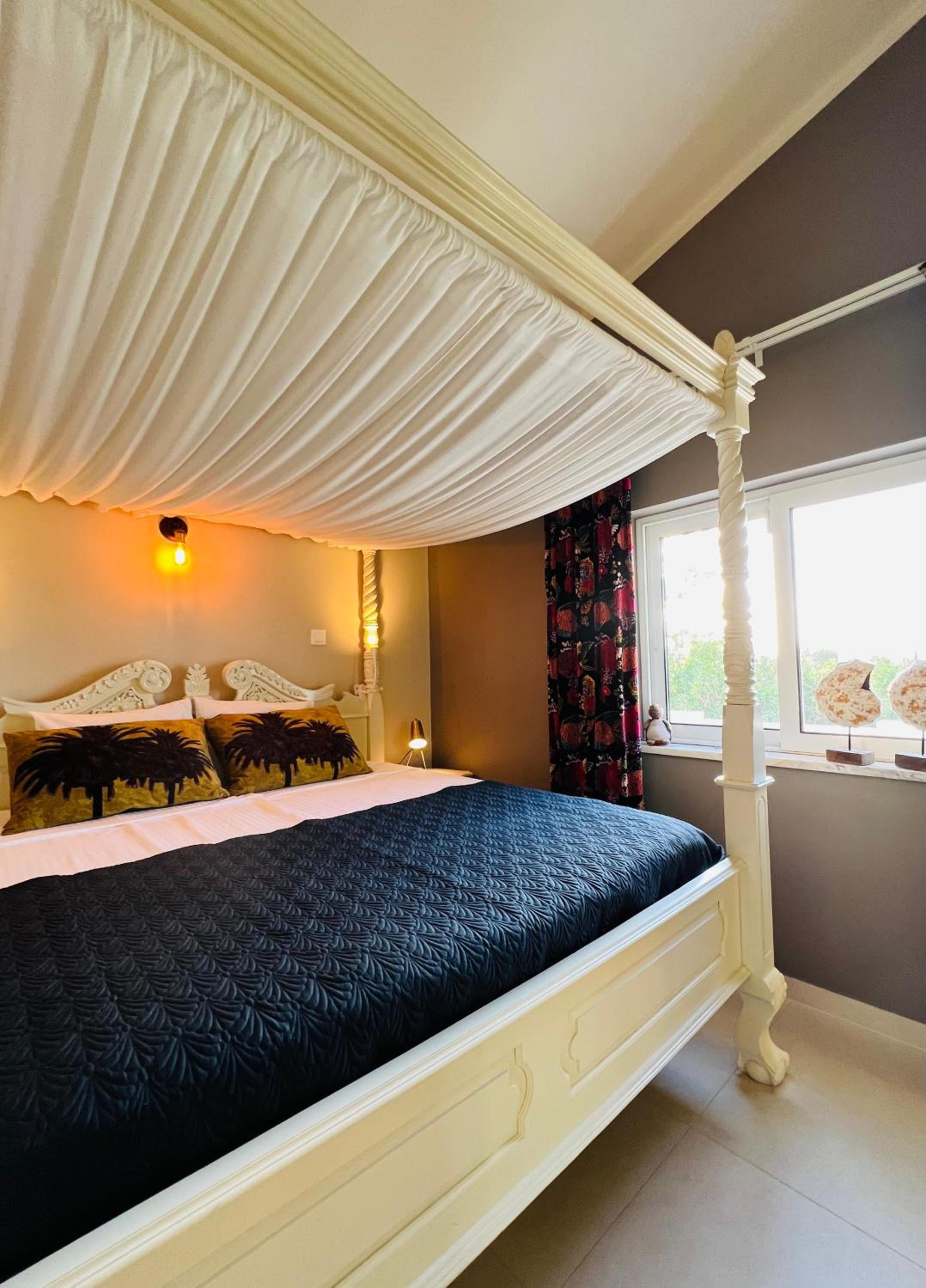 Palm View Guesthouse, adults only view 3