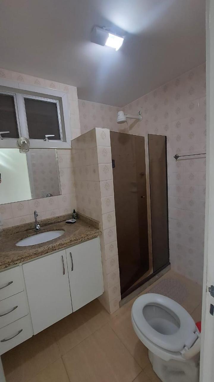 APARTAMENTO BEIRA MAR- Praia do Forte EXCELENTE PARA TEMPORADA!!
