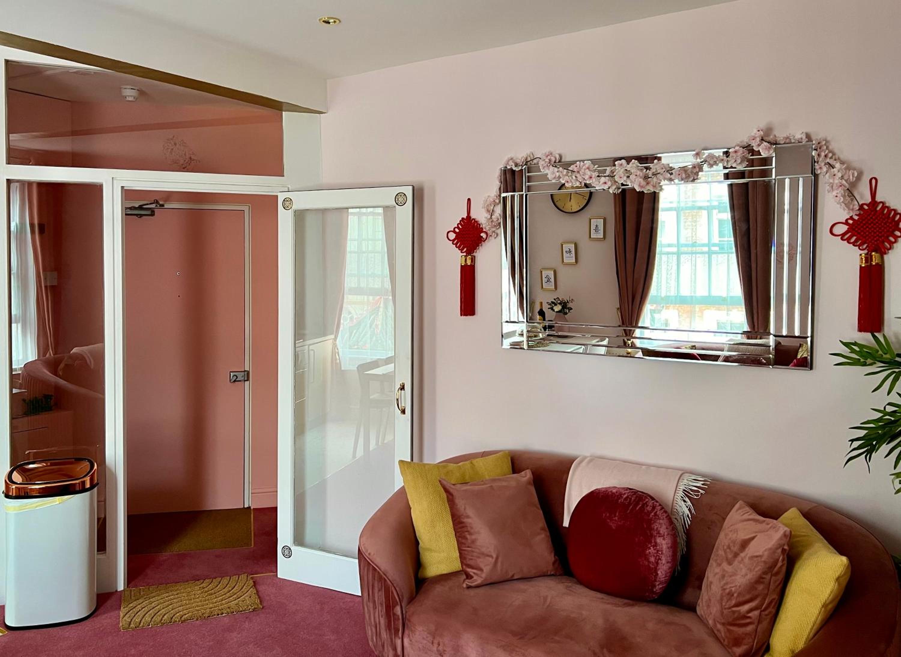 London Chinatown Apartments