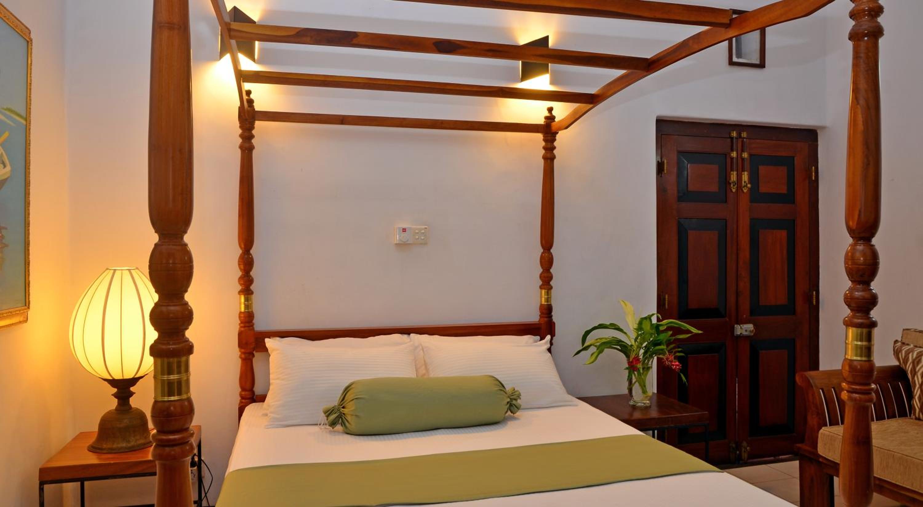 Villa Capers