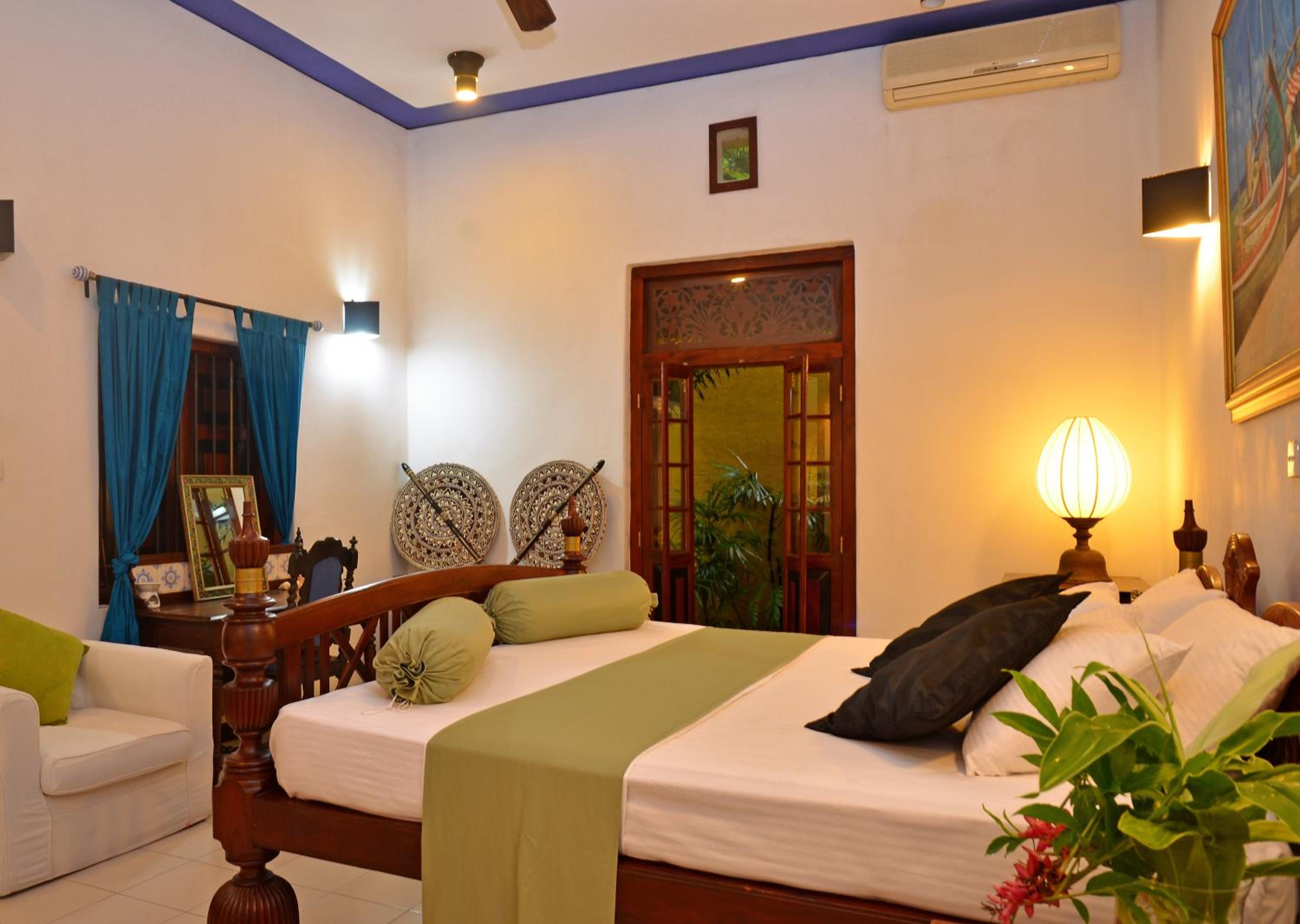 Villa Capers