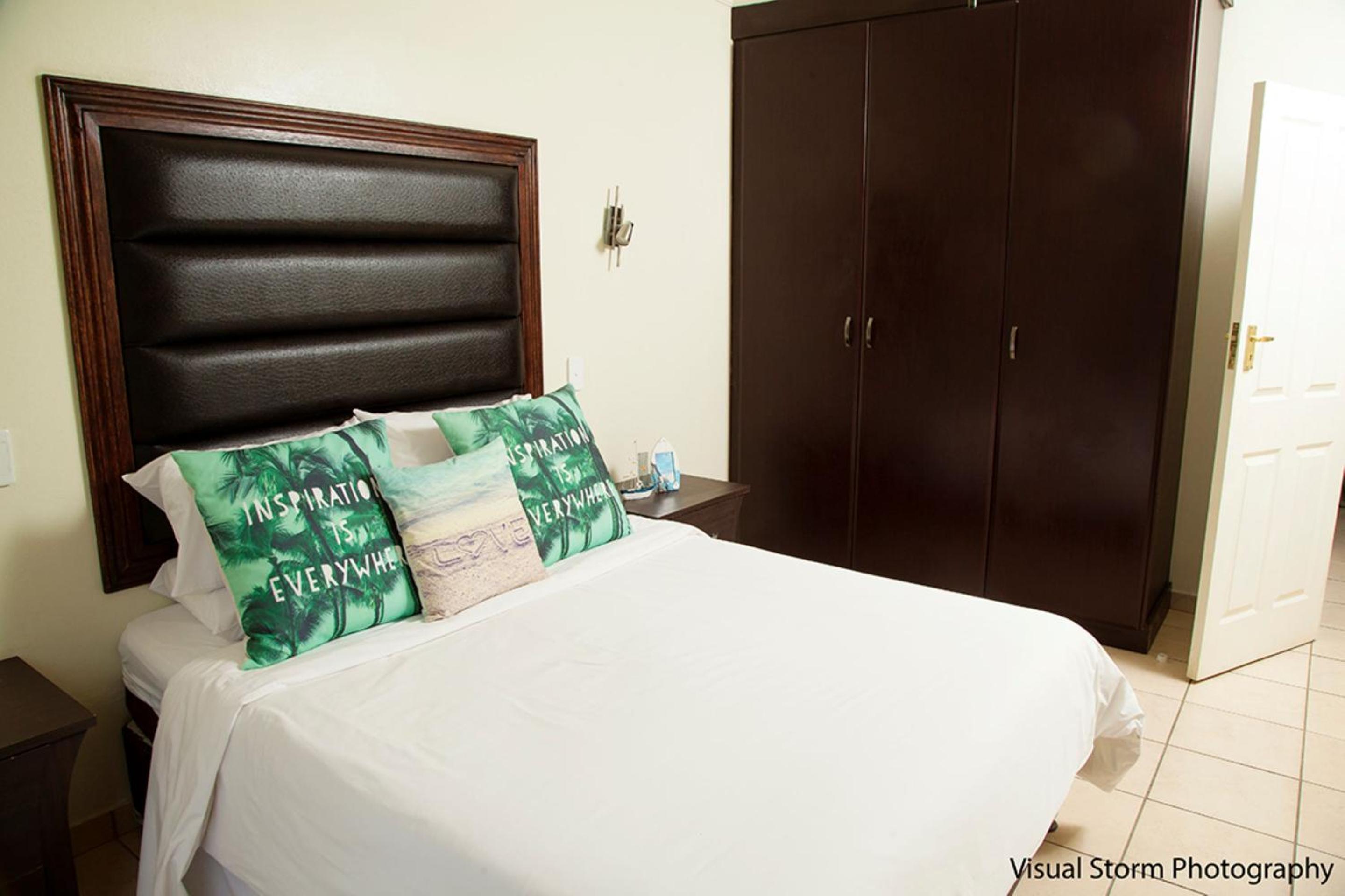 Palm Valley Inn And Day Spa