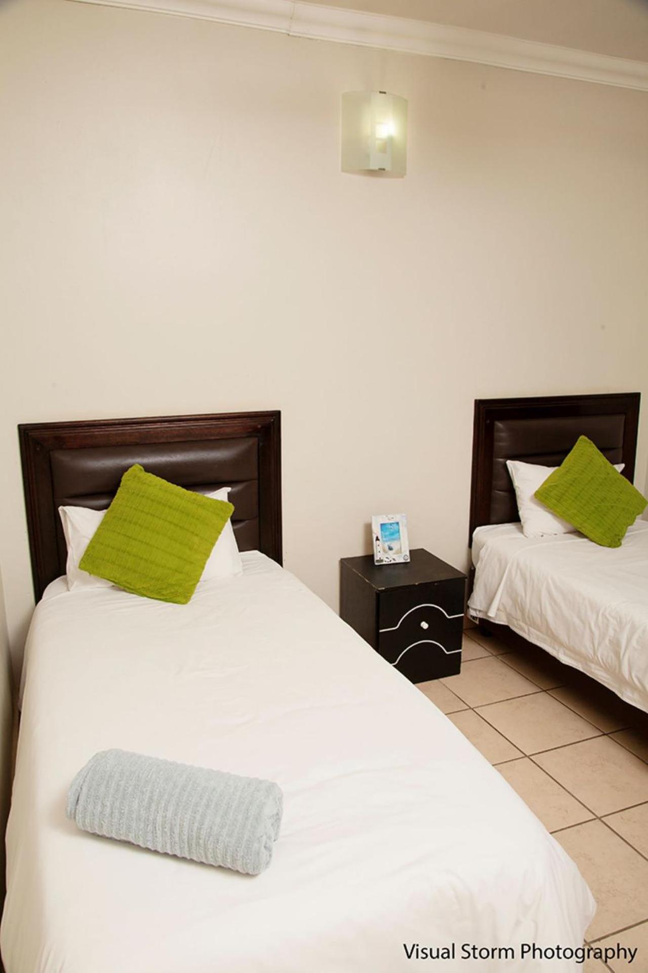 Palm Valley Inn And Day Spa