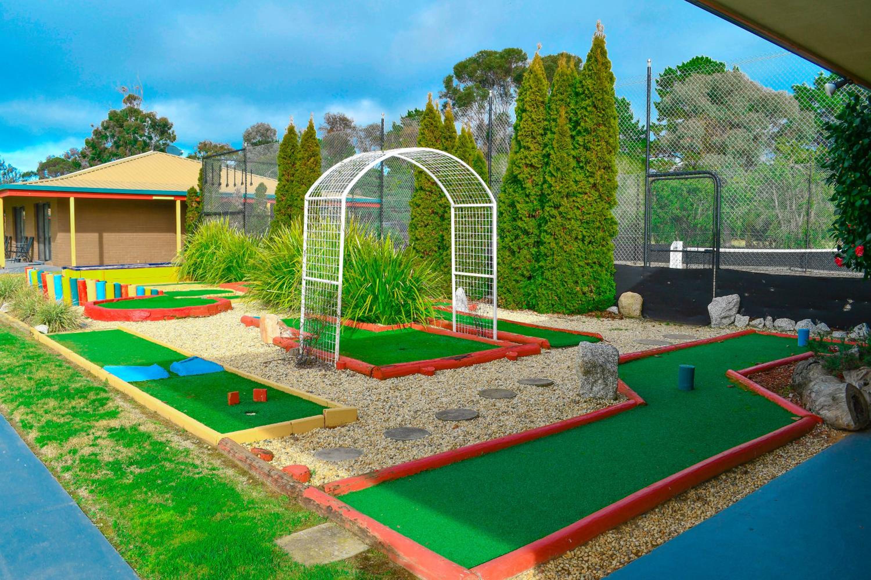 Barooga Country Inn Motel
