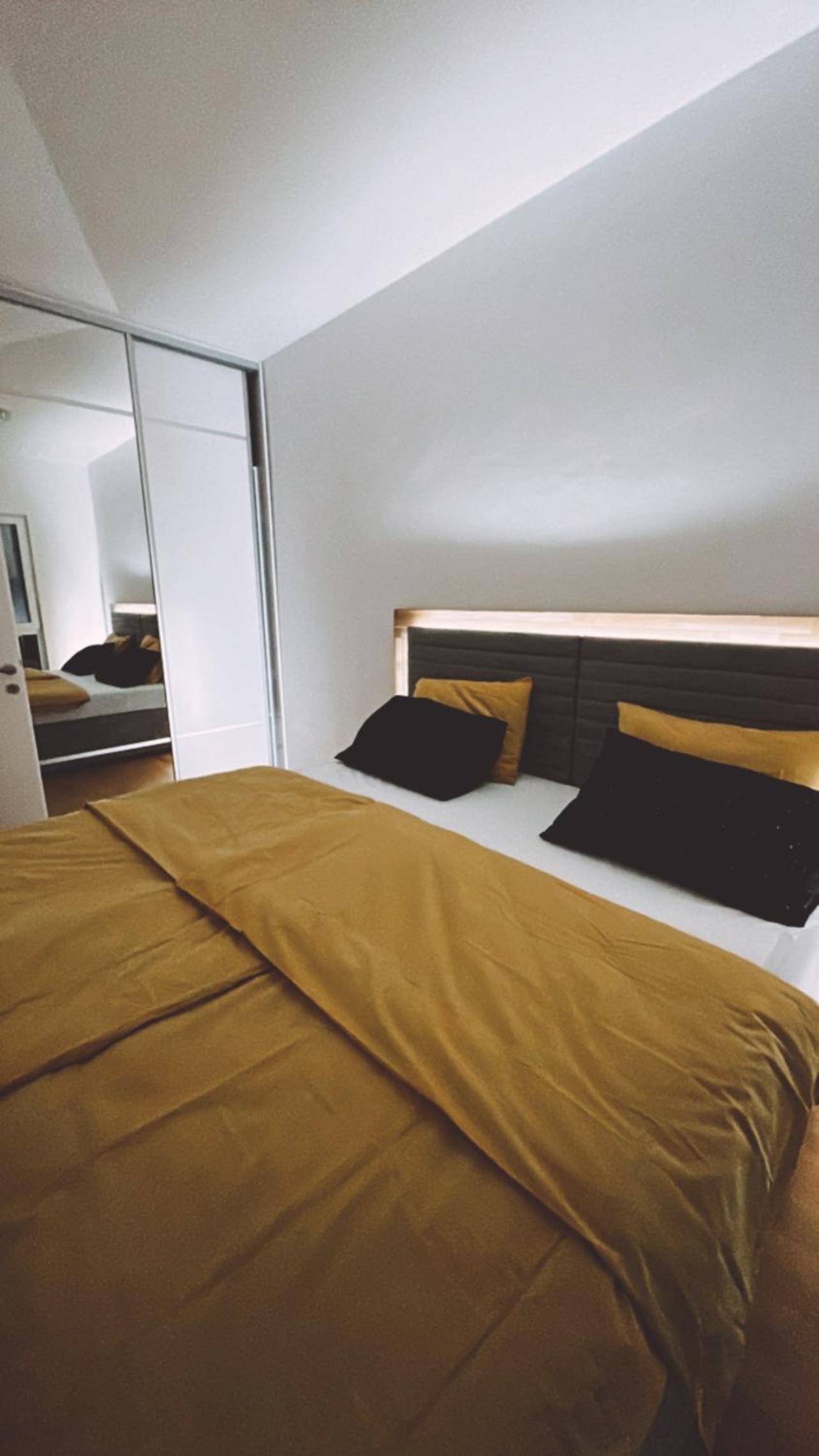 Luxury Apartment Sarajevo King Size Bed