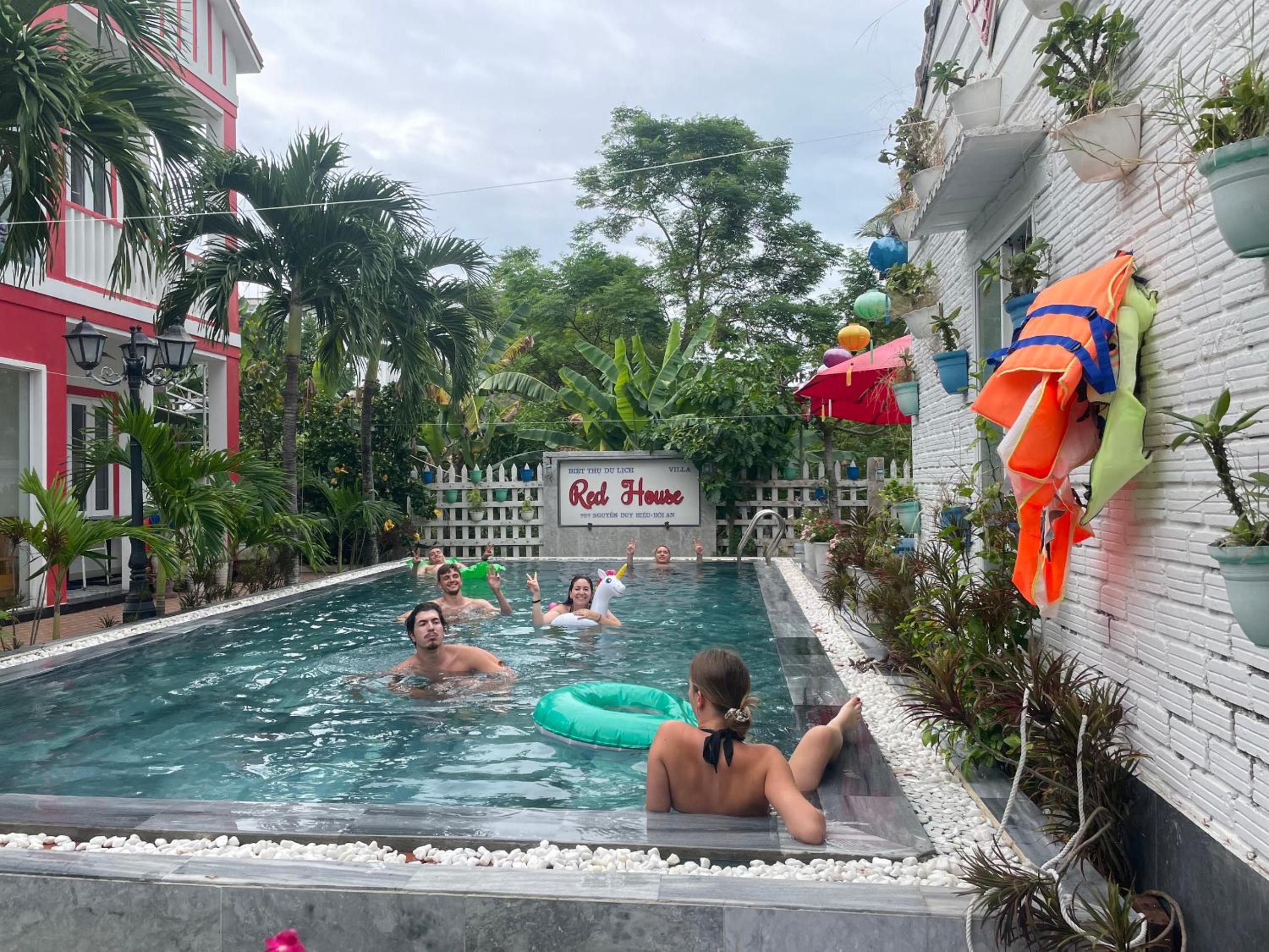 Red House Homestay - Villa