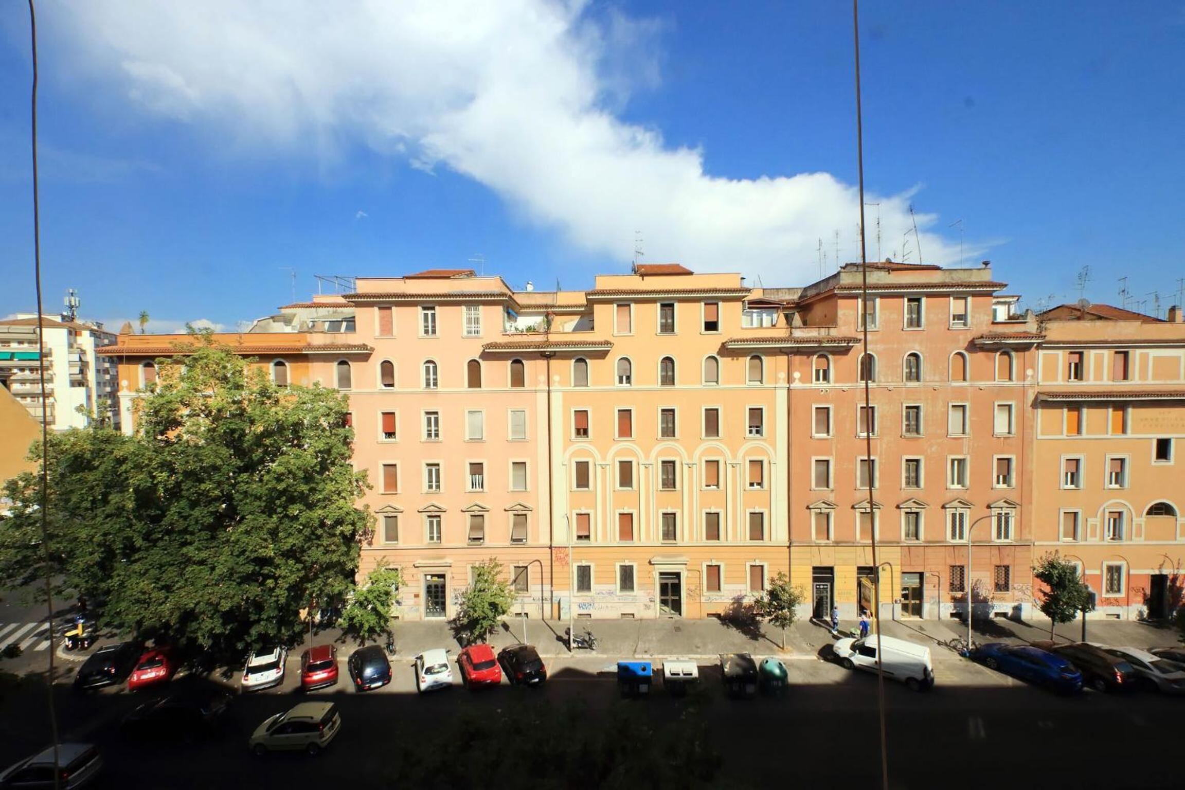 Ettore Rolli In Trastevere