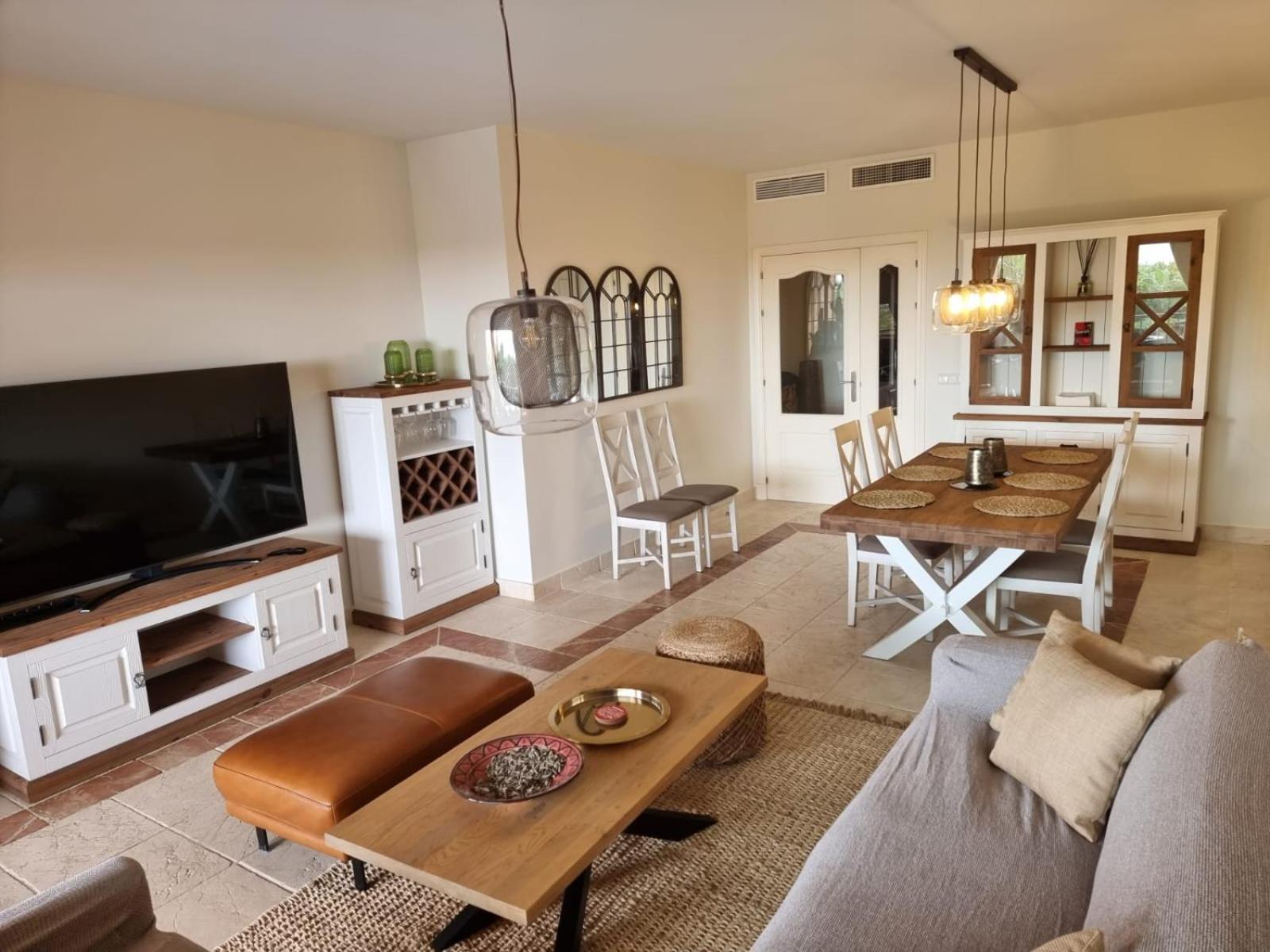 Apartment Benatalaya,heated pool,saunas,GYM