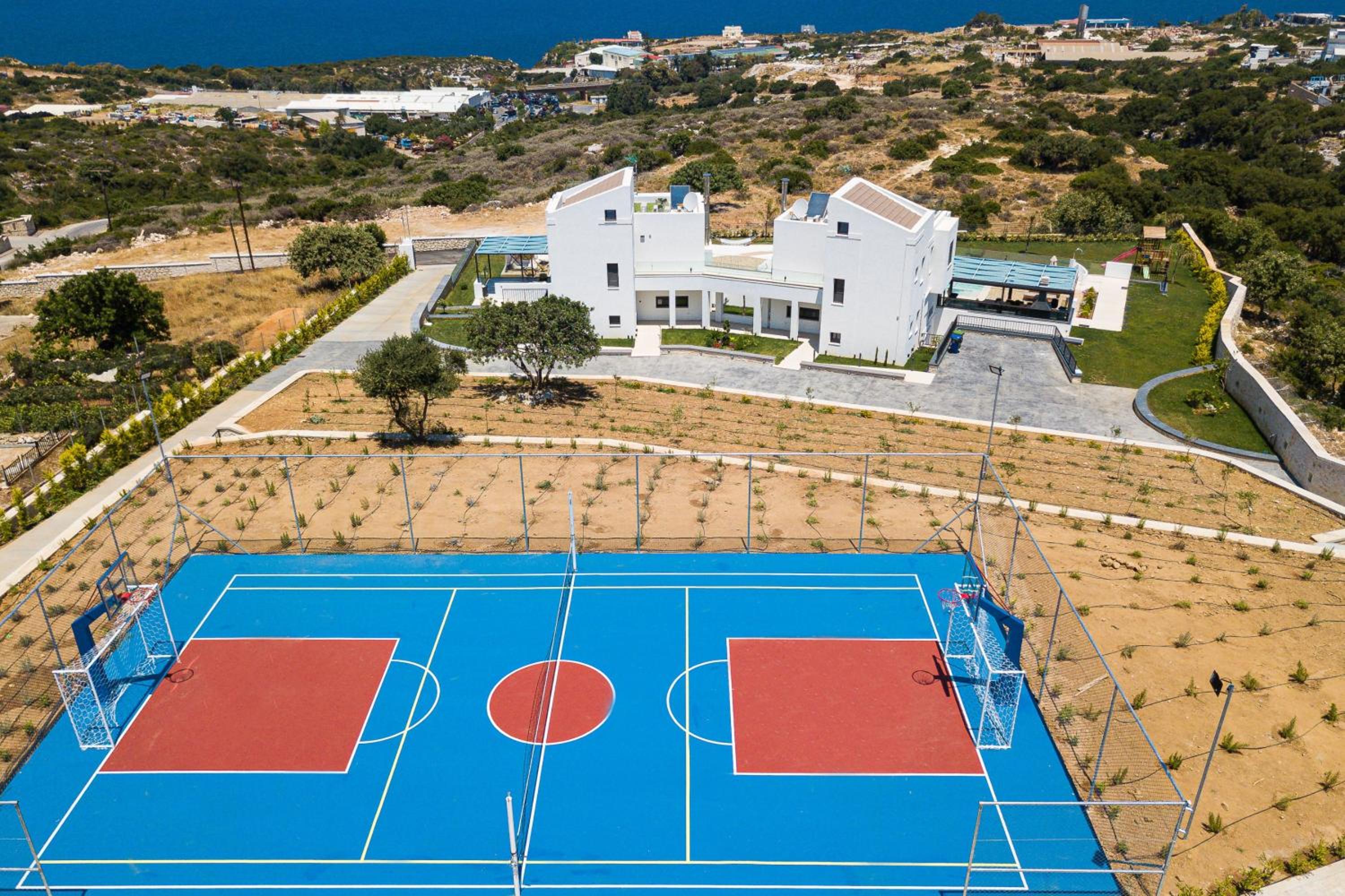 Mageia Exclusive Residence - Twin Villas & Sports Facilities by etouri