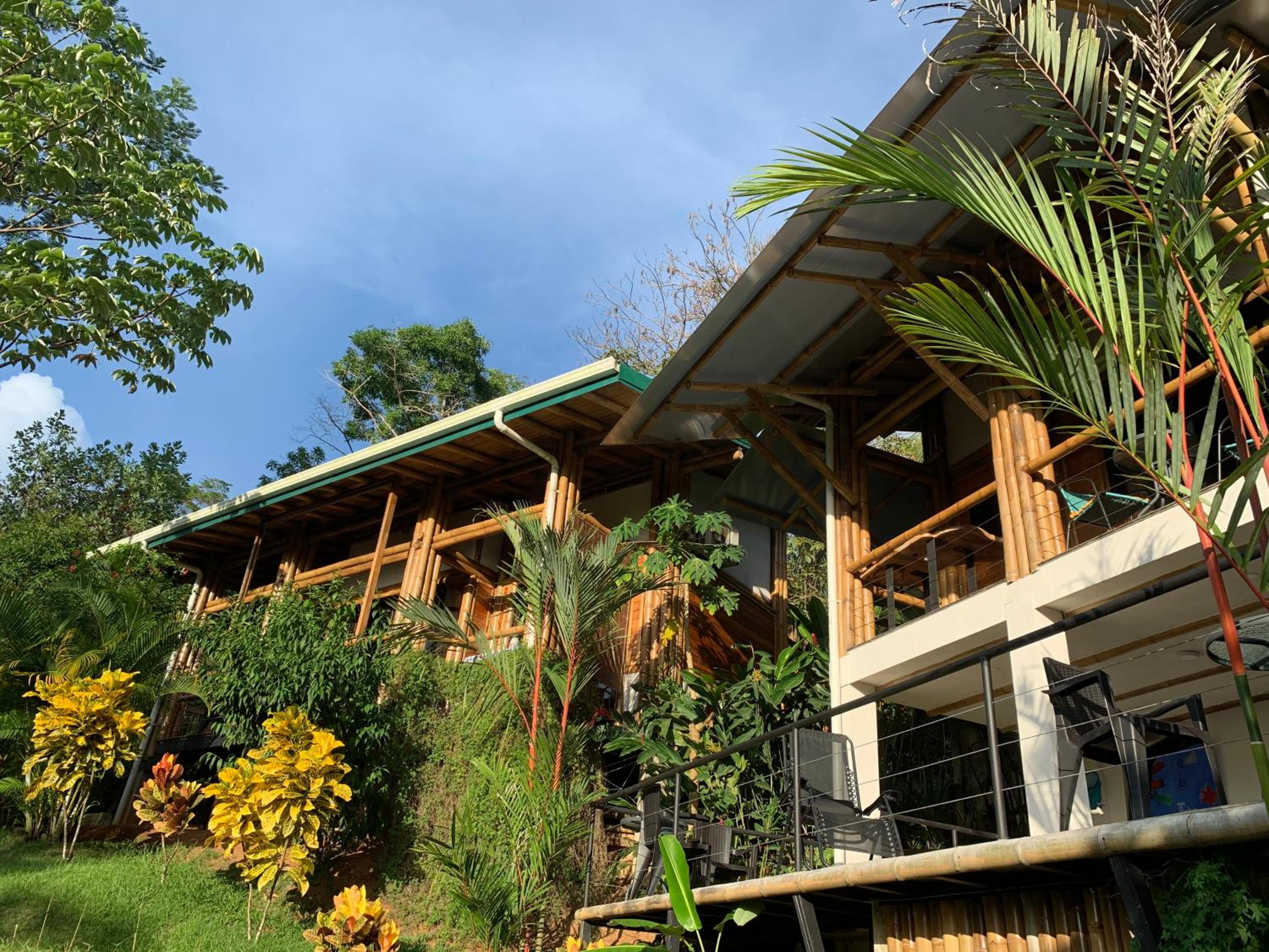 Bambura Hermosa villas