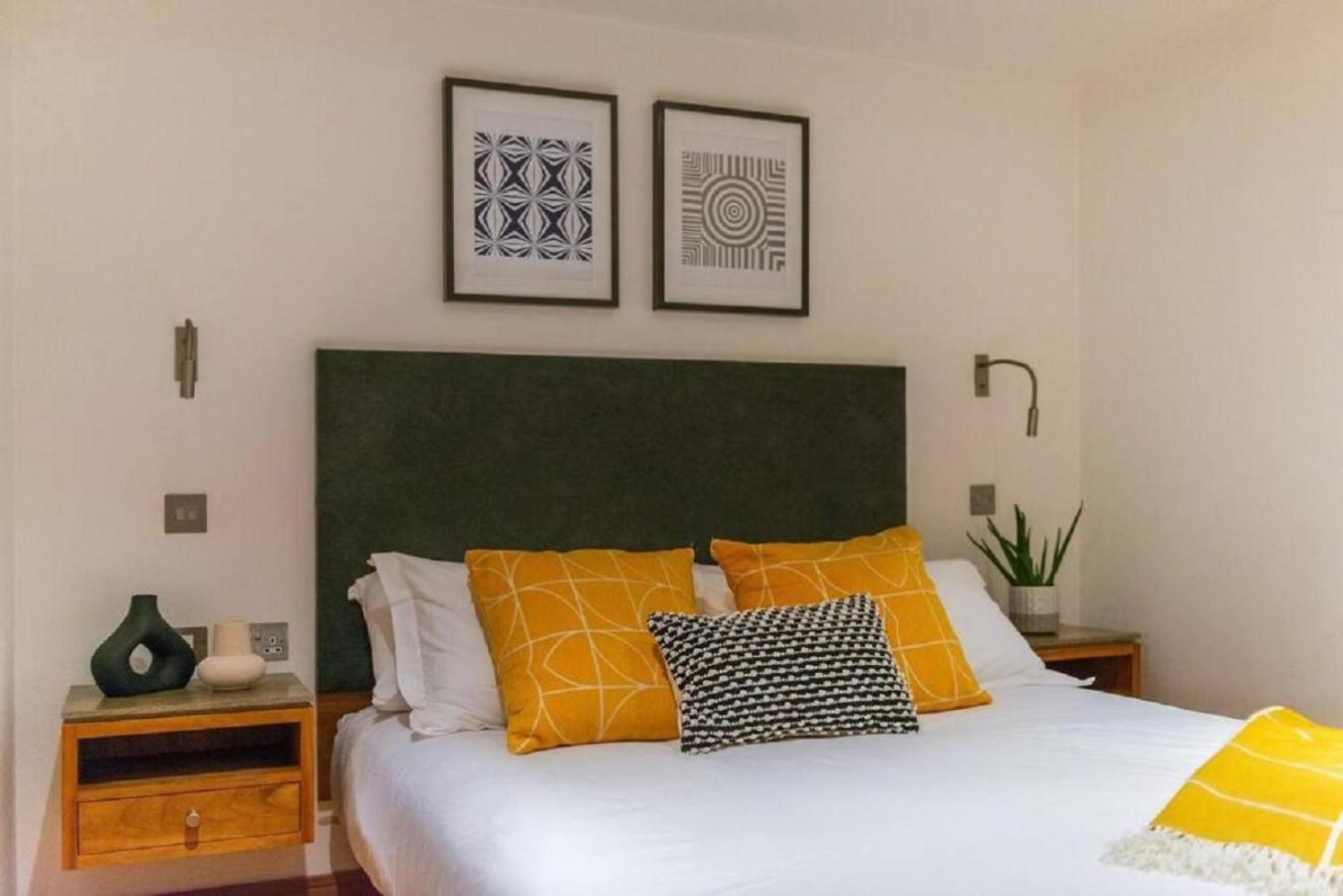 Studio - Tower Hill - City Centre by Prime London Stays N-4