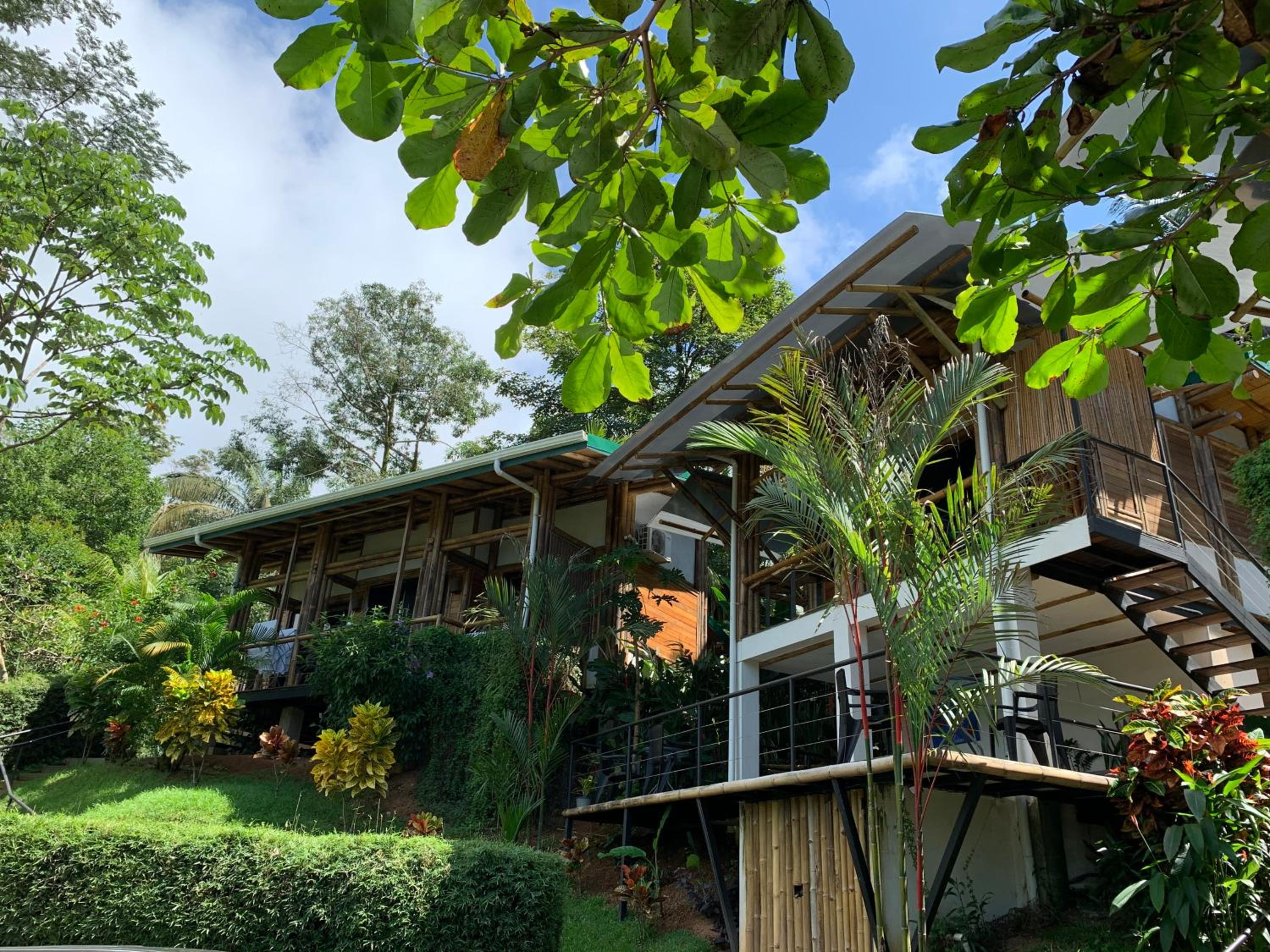 Bambura Hermosa villas