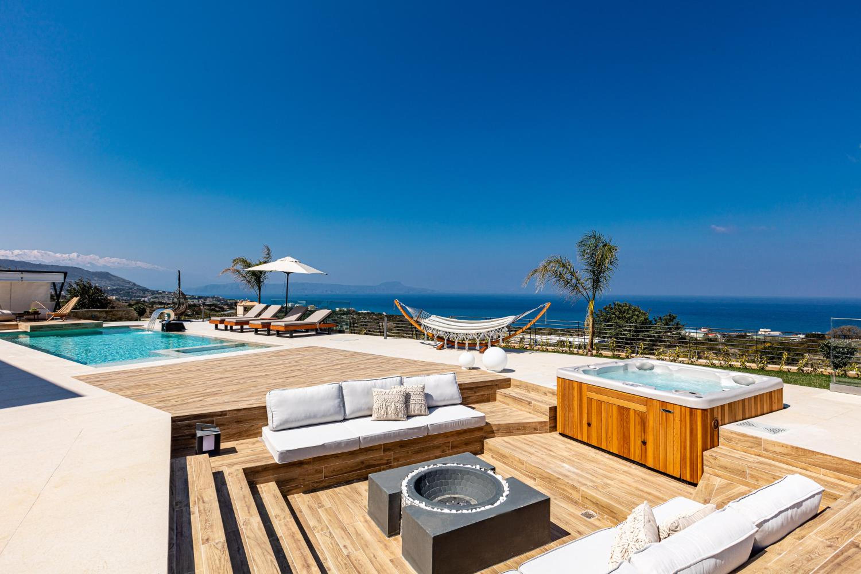 Mageia Exclusive Residence - Twin Villas & Sports Facilities by etouri
