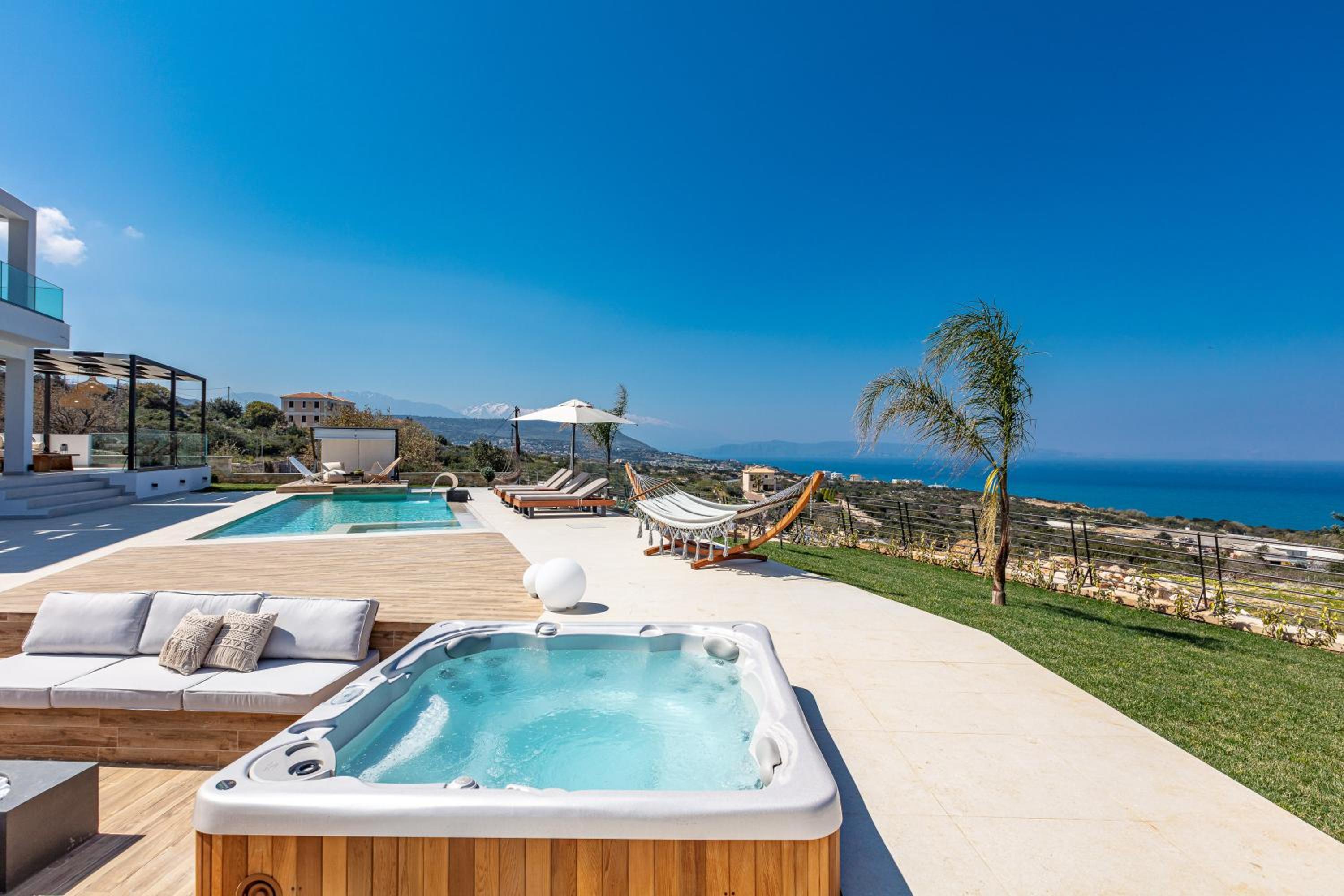 Mageia Exclusive Residence - Twin Villas & Sports Facilities by etouri