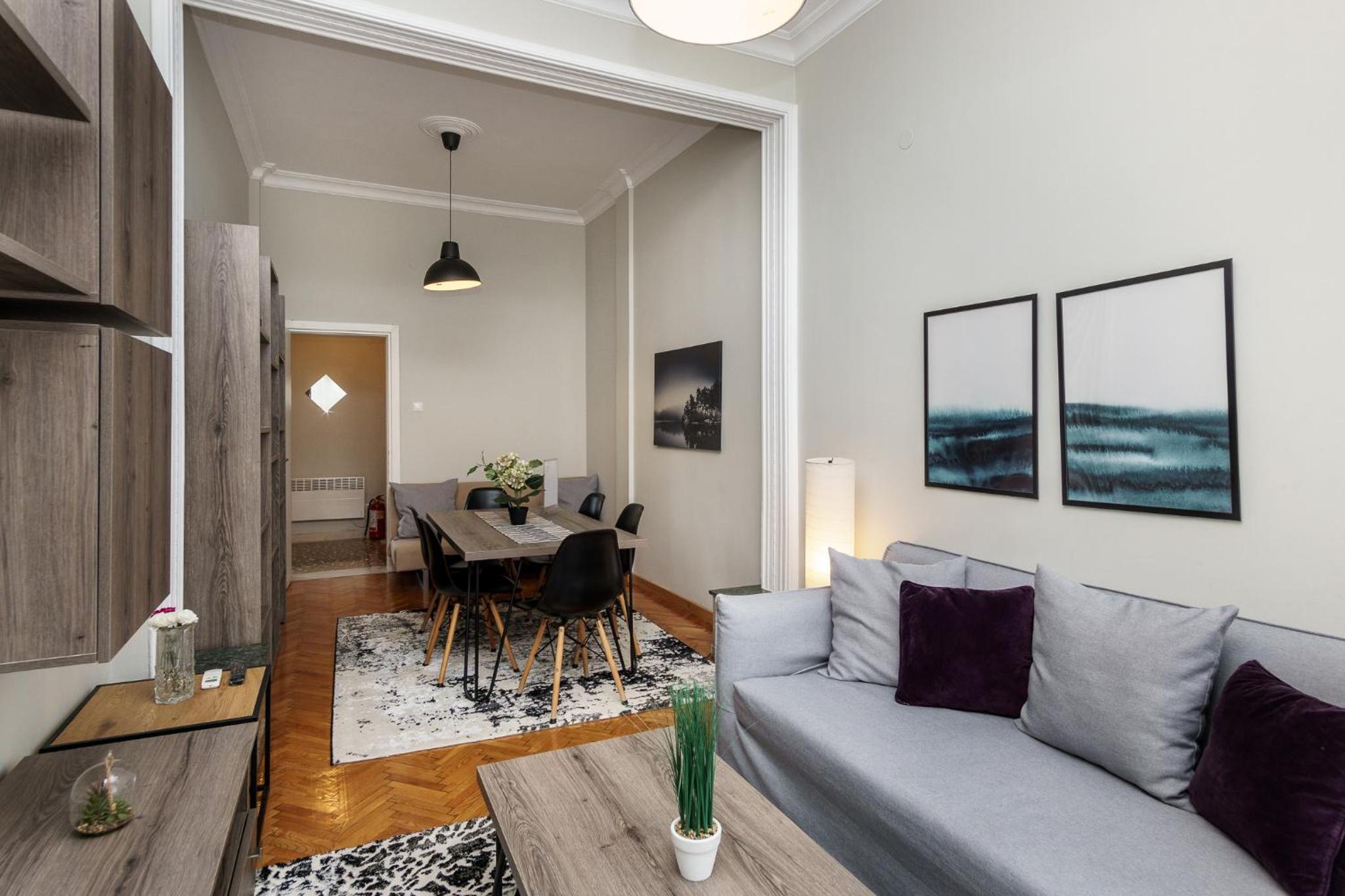 C.4 Red Rose #colony_central_apartment view 5